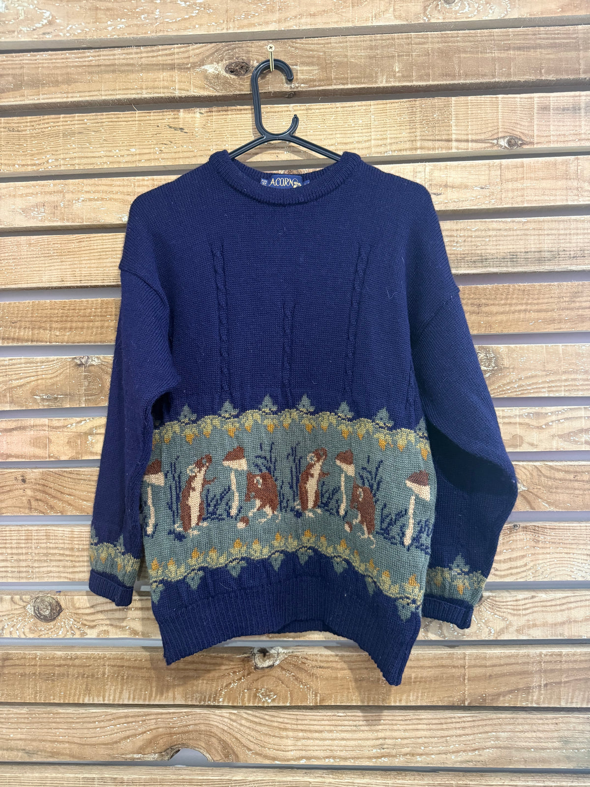 Vintage 80s Acorn mushroom & squirrel wool knit jumper. Cottagecore. Made in England. Rare. Size Medium.