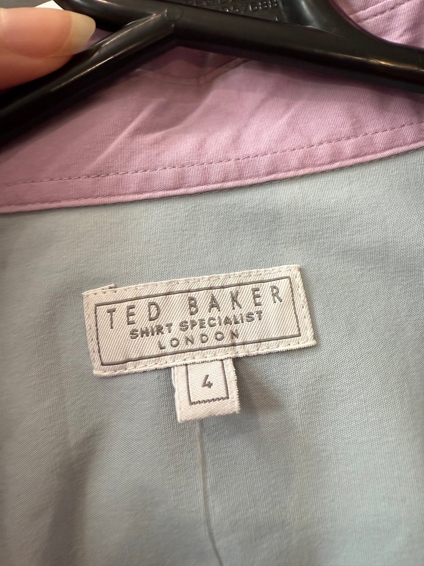 Ted Baker short sleeved shirt. Lilac. Size Large.