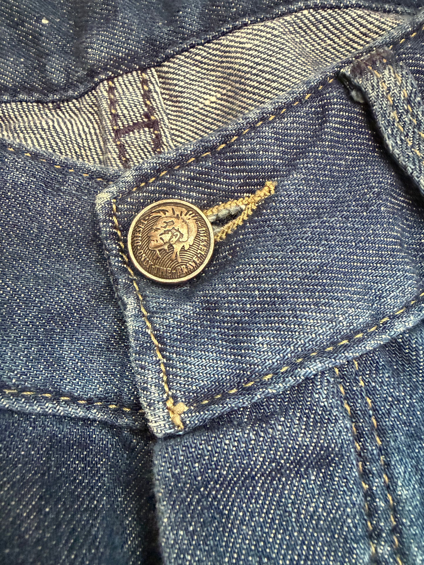 Vintage Y2K Diesel flared jeans. 70s style. Size UK12, Waist 32”