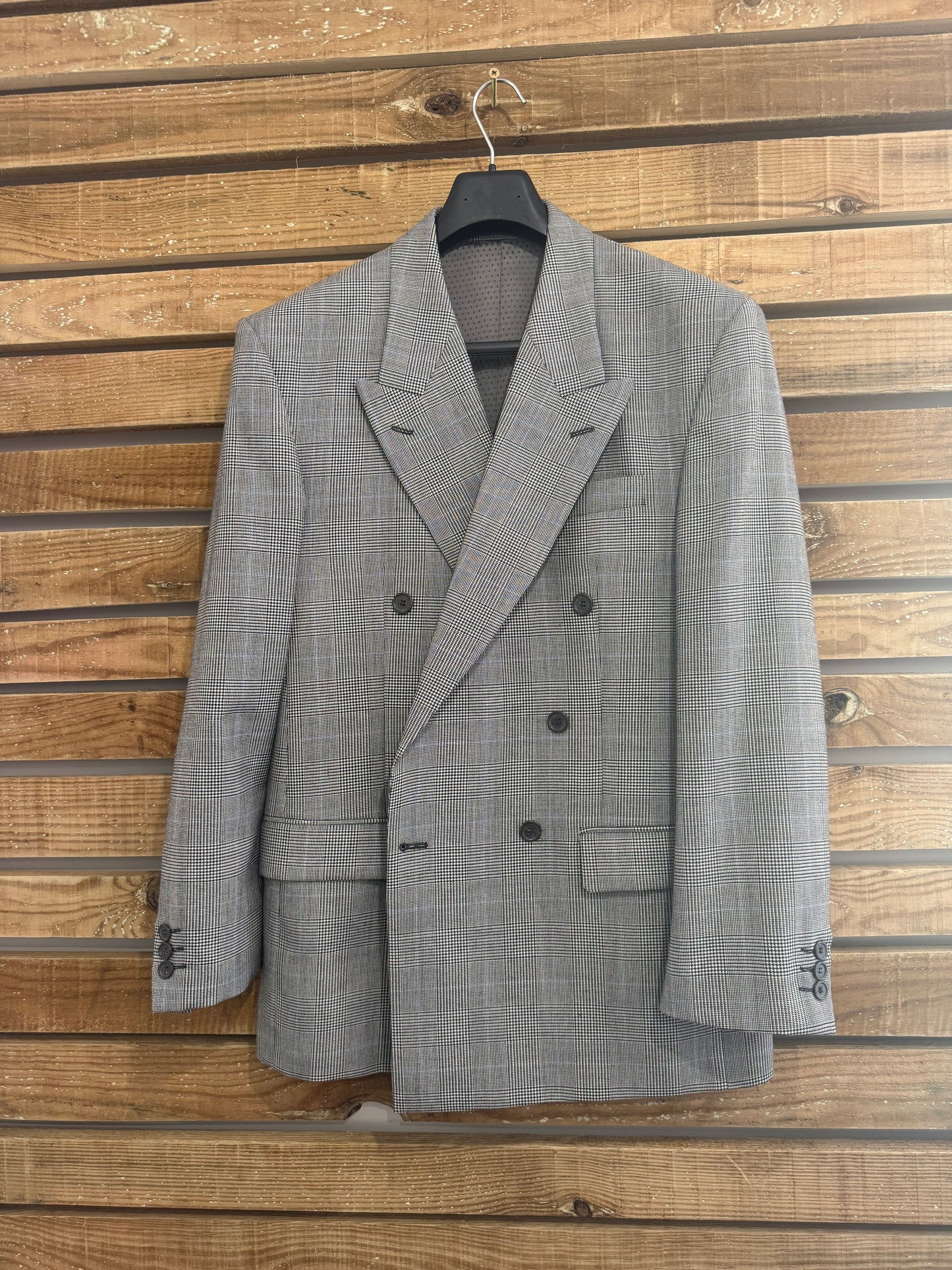 Vintage 80s East - Prince of Wales (Glen) check 2 piece suit. Jacket & Trousers. 42” chest, 32”waist.