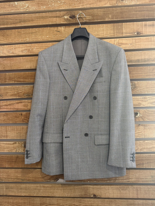 Vintage 80s East - Prince of Wales (Glen) check 2 piece suit. Jacket & Trousers. 42” chest, 32”waist.
