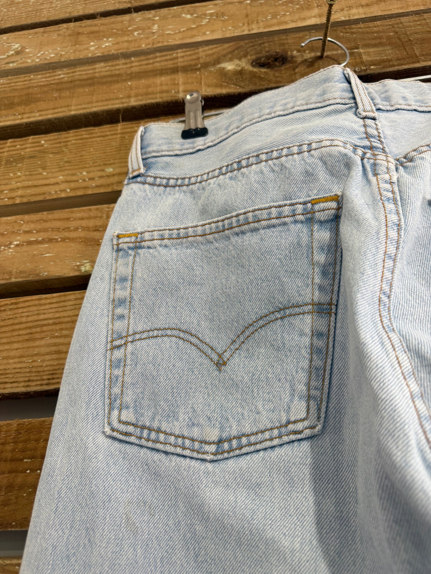 Vintage 90s Levi’s 501 straight leg Jeans. Light blue. Waist 30” leg 32”