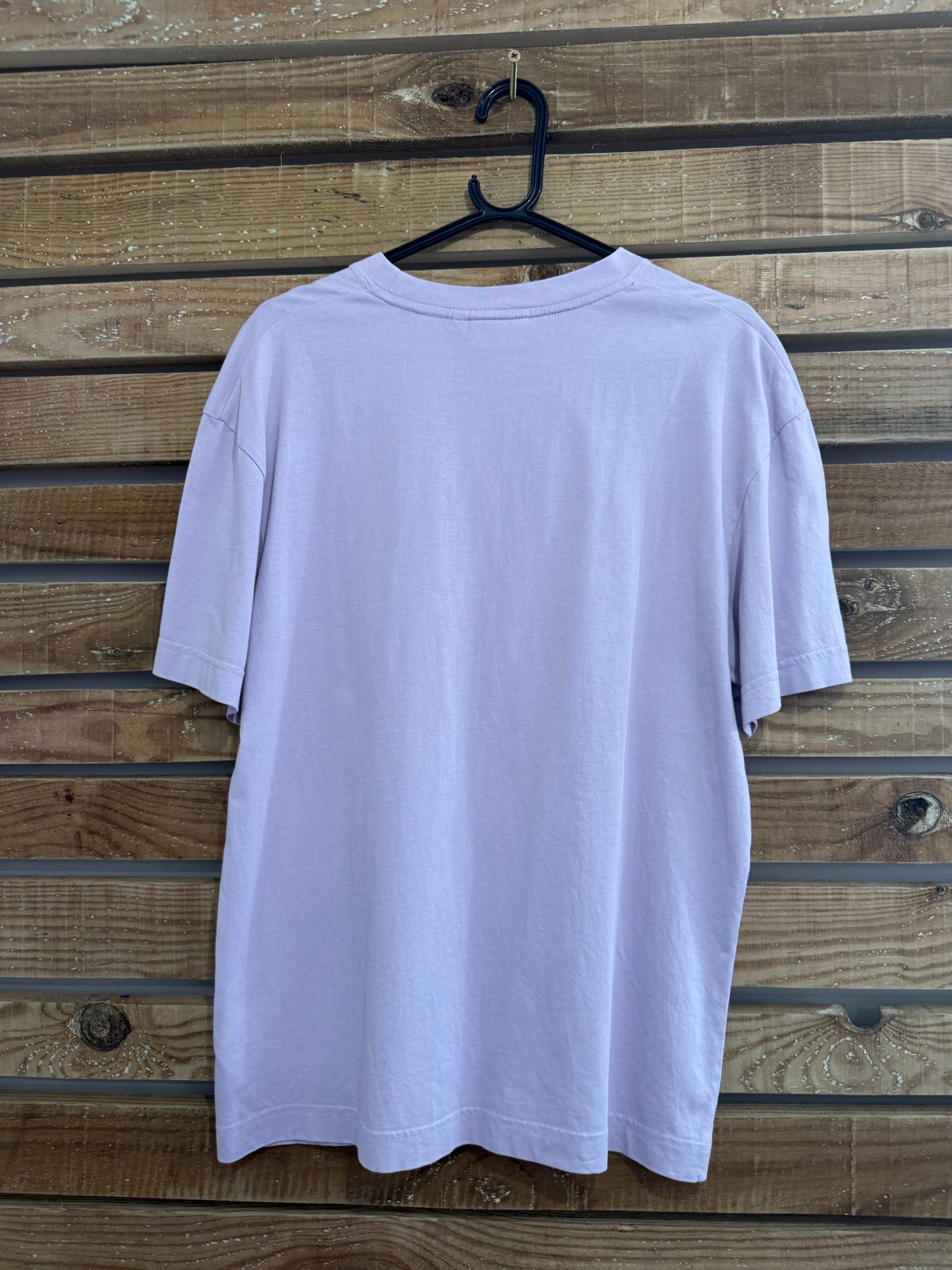 Vintage Y2K Calvin Klein logo T-shirt. Lilac. Size Medium.