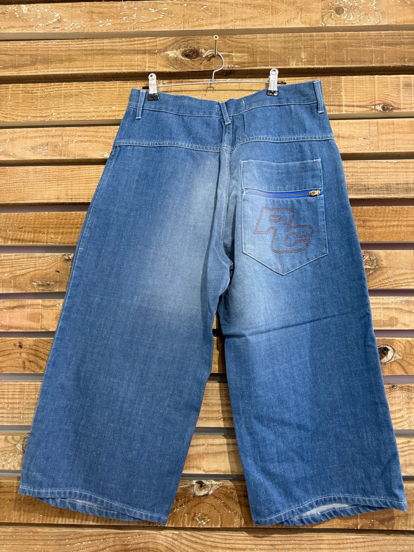 Vintage RARE deadstock BNWT Y2K Rip Curl denim shorts/ Jorts. 32” waist.