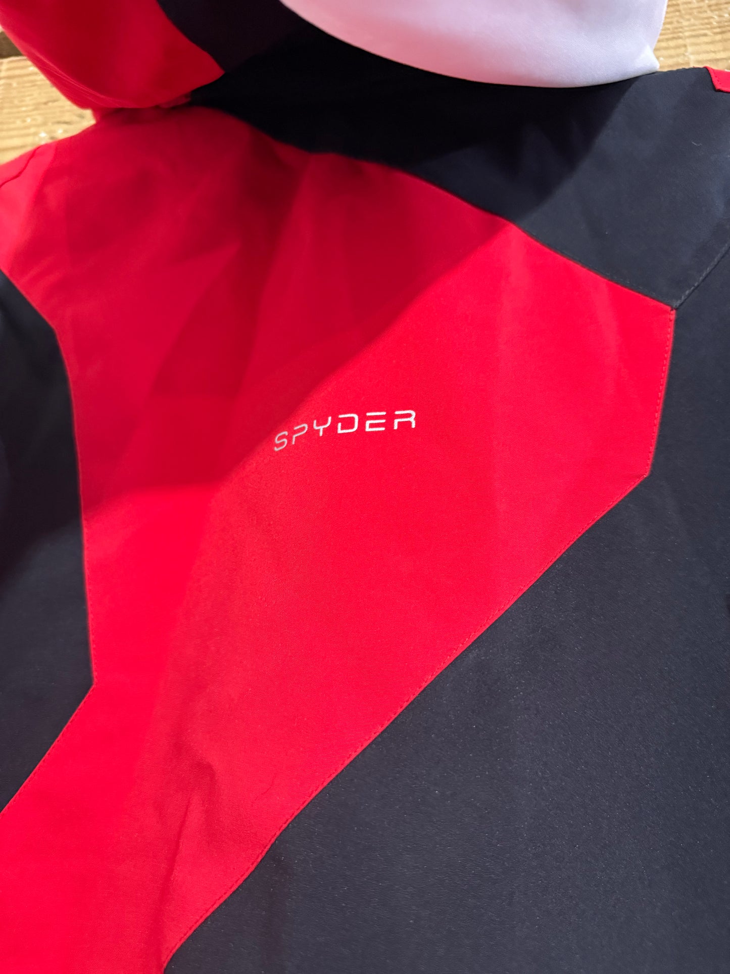 Spyder Ski Jacket. Red & Black. Age 14. Small adult too. Ski/ winter