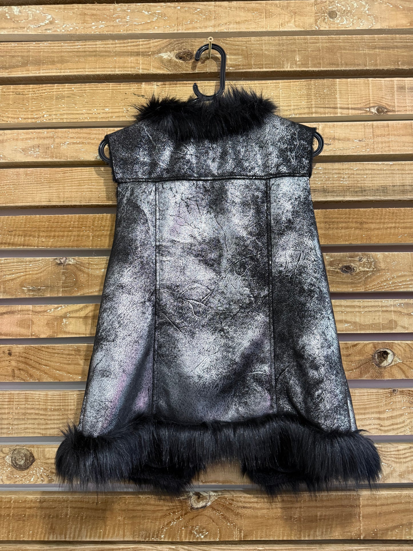 Vintage Y2K Faux Fur/ sheepskin Gilet/Sleeveless Jacket/ Gilet. Size 12. Festival.