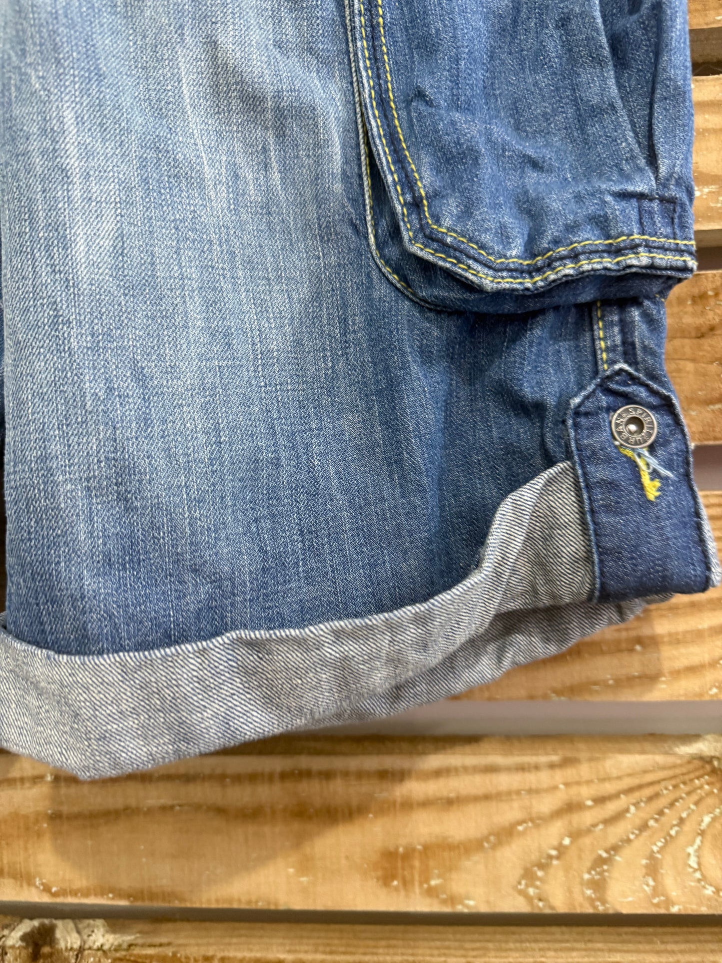 Vintage Y2K denim jorts/ shorts. Grunge/ Skate. 33” waist.