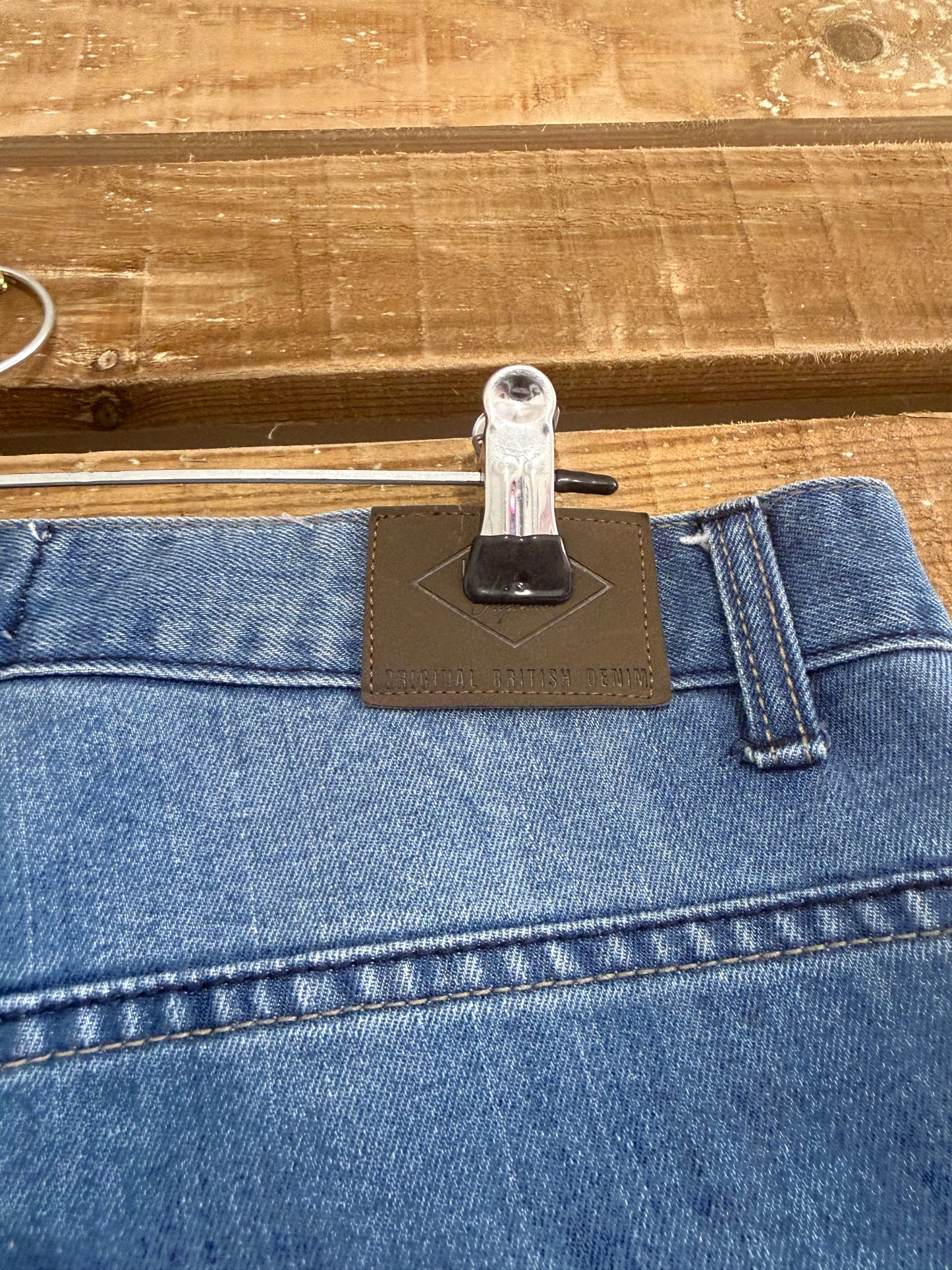 Vintage Y2K Lee jeans. Waist 30” Leg 30”