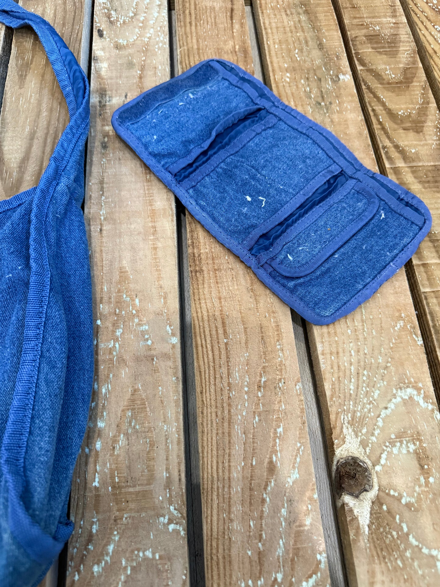 Vintage 90s RARE Hello Kitty denim shoulder bag with matching wallet/ purse. Embroidered.