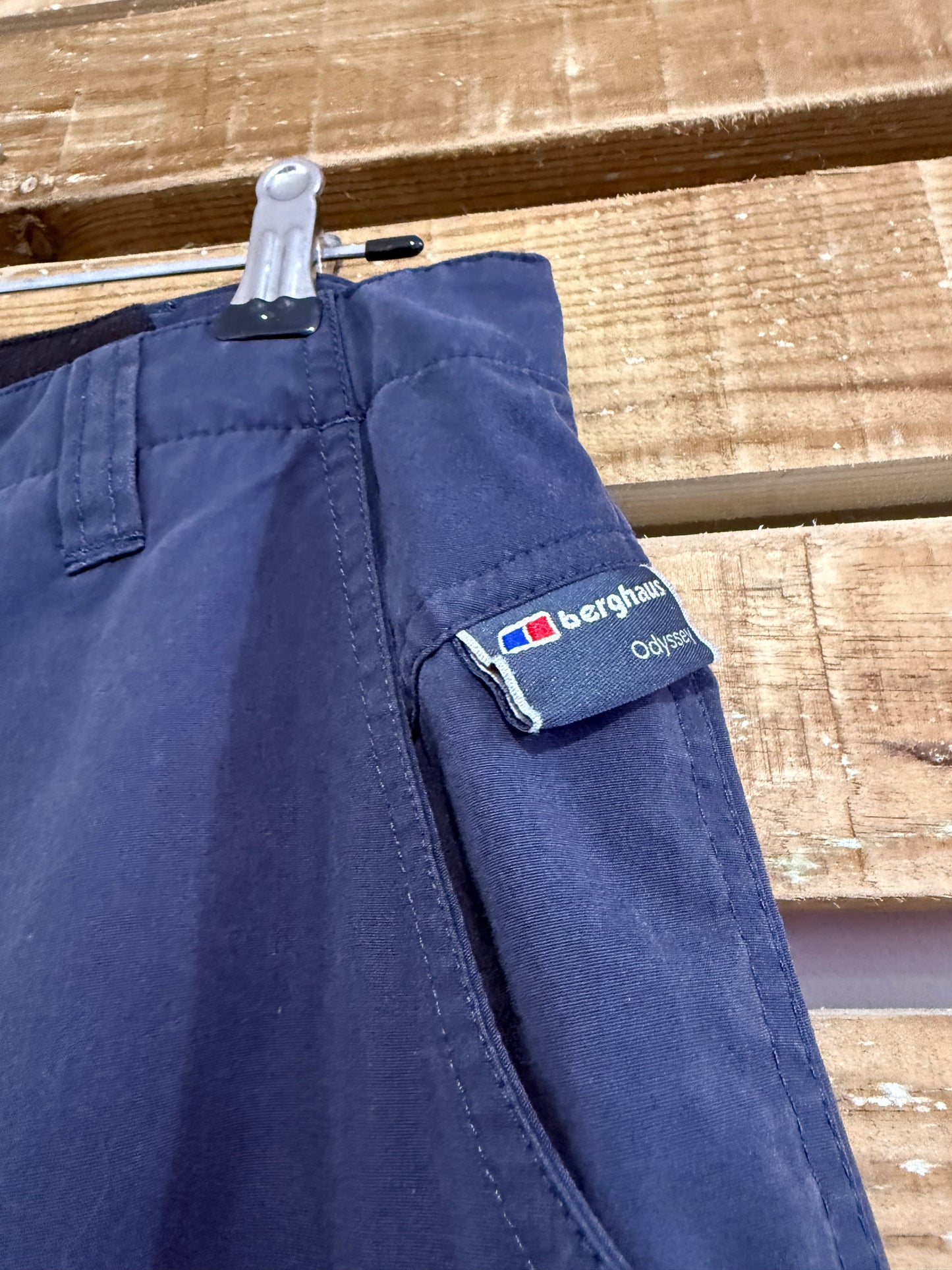 Vintage 90s Berghaus Odyssey walking trousers. Hiking. Navy blue. Medium. 12R.