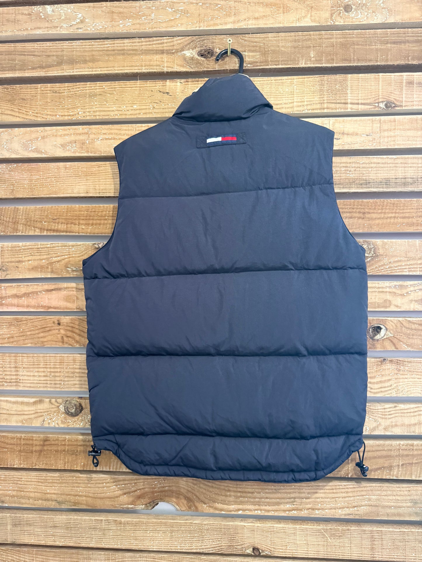 Vintage 90s Tommy Hilfiger down puffer Gilet/ body warmer. Sleeveless jacket. Size small.