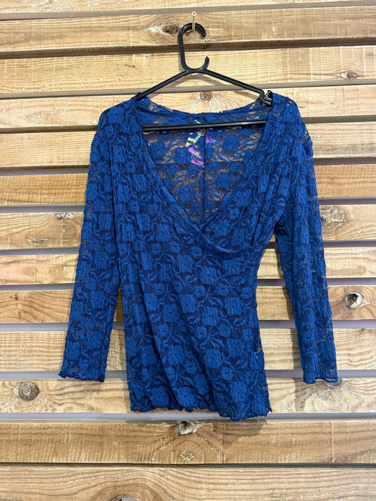 Vintage Y2K Karen Cole lace top. Size UK8-12