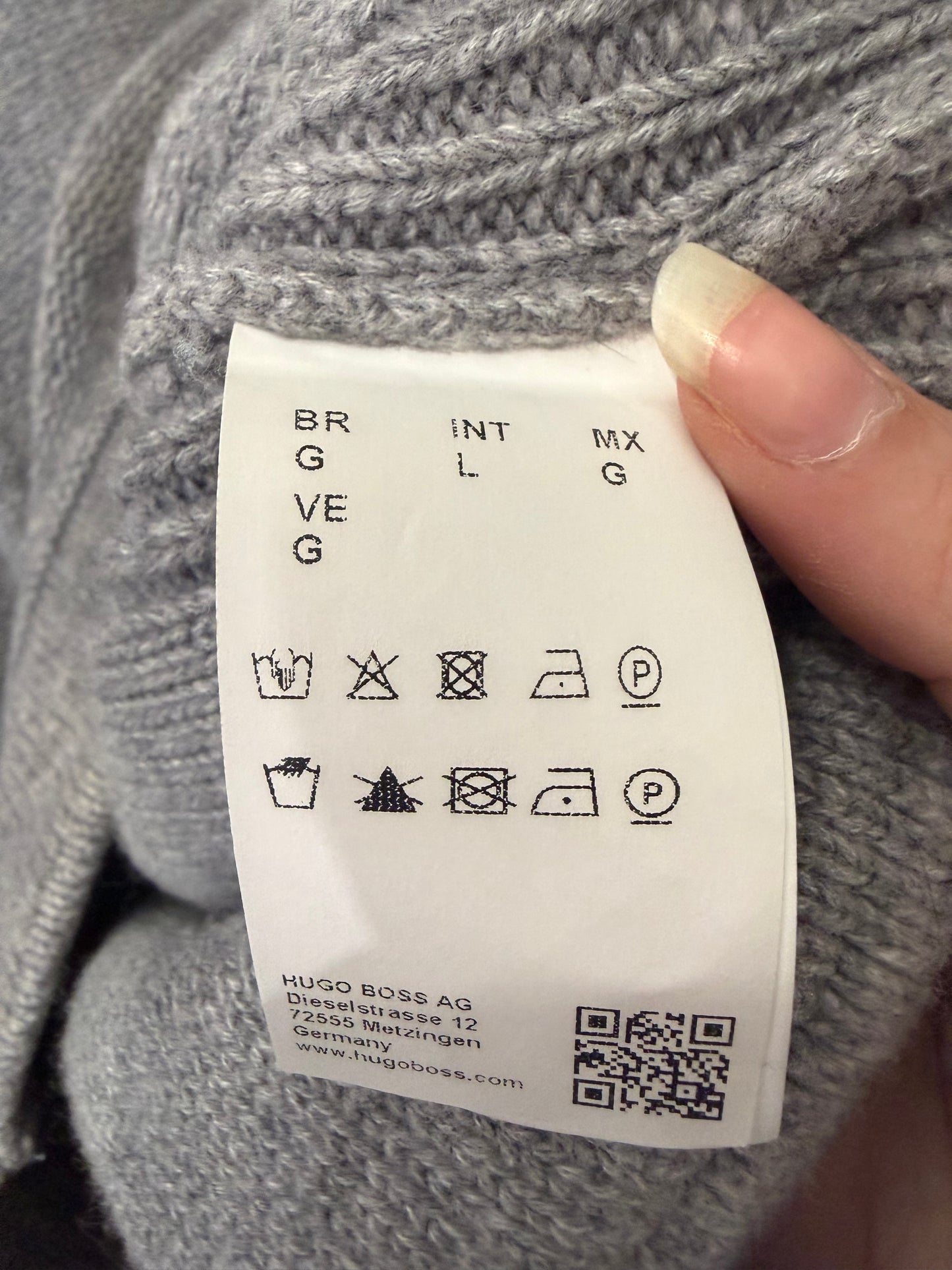 Hugo Boss button up knit jumper/ sweater. Grey.Size Large.
