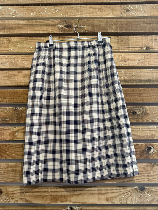 Vintage 80s, 40s style, Aquascutum checked print skirt. Summer. Size 12.
