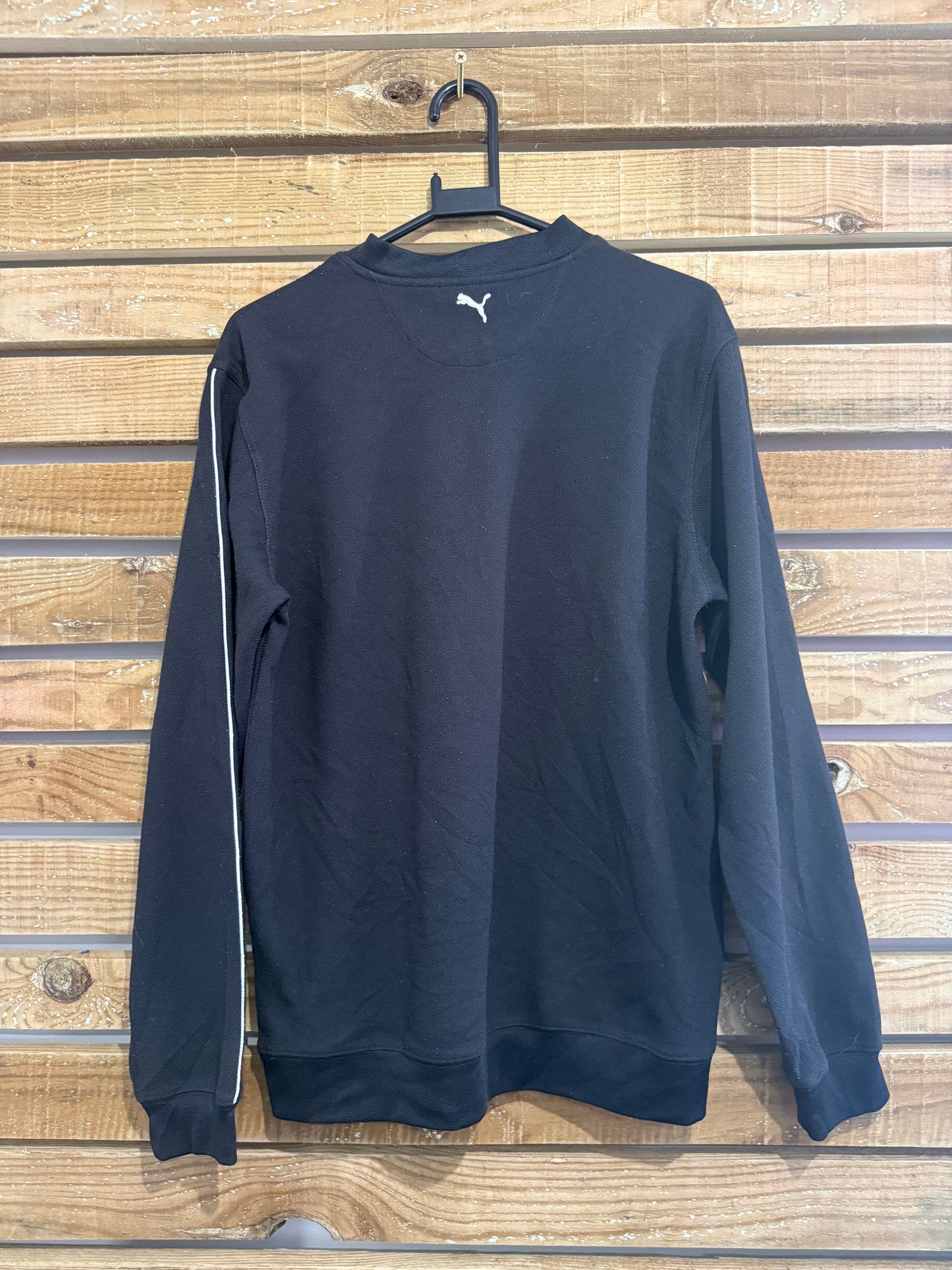 Vintage 90s Puma spell-out sweater/ sweatshirt. Black. Size Large.