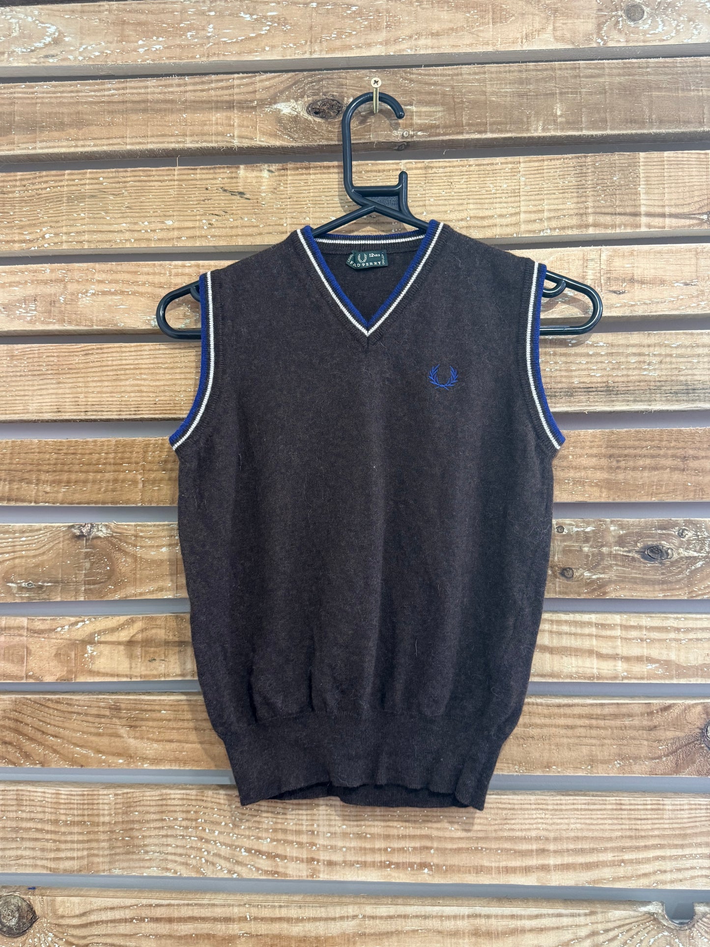 Vintage 90s Fred Perry knitted vest jumper/ sweater. Brown. Size Small. Golf.
