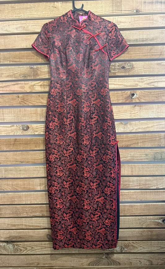 Vintage 70s Chinese long cheongsam dress. Red. Size 8