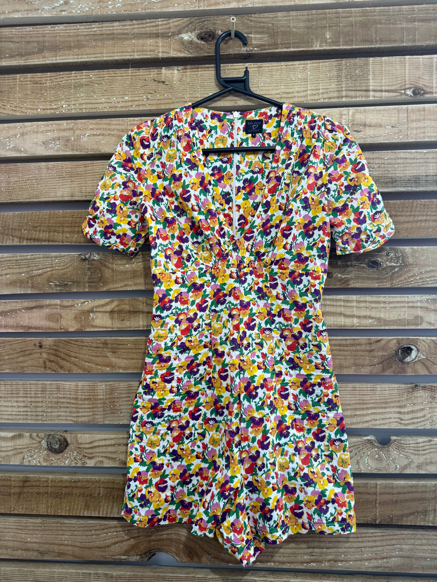 Kate Moss x Topshop pansy floral printed playsuit. Size 8.