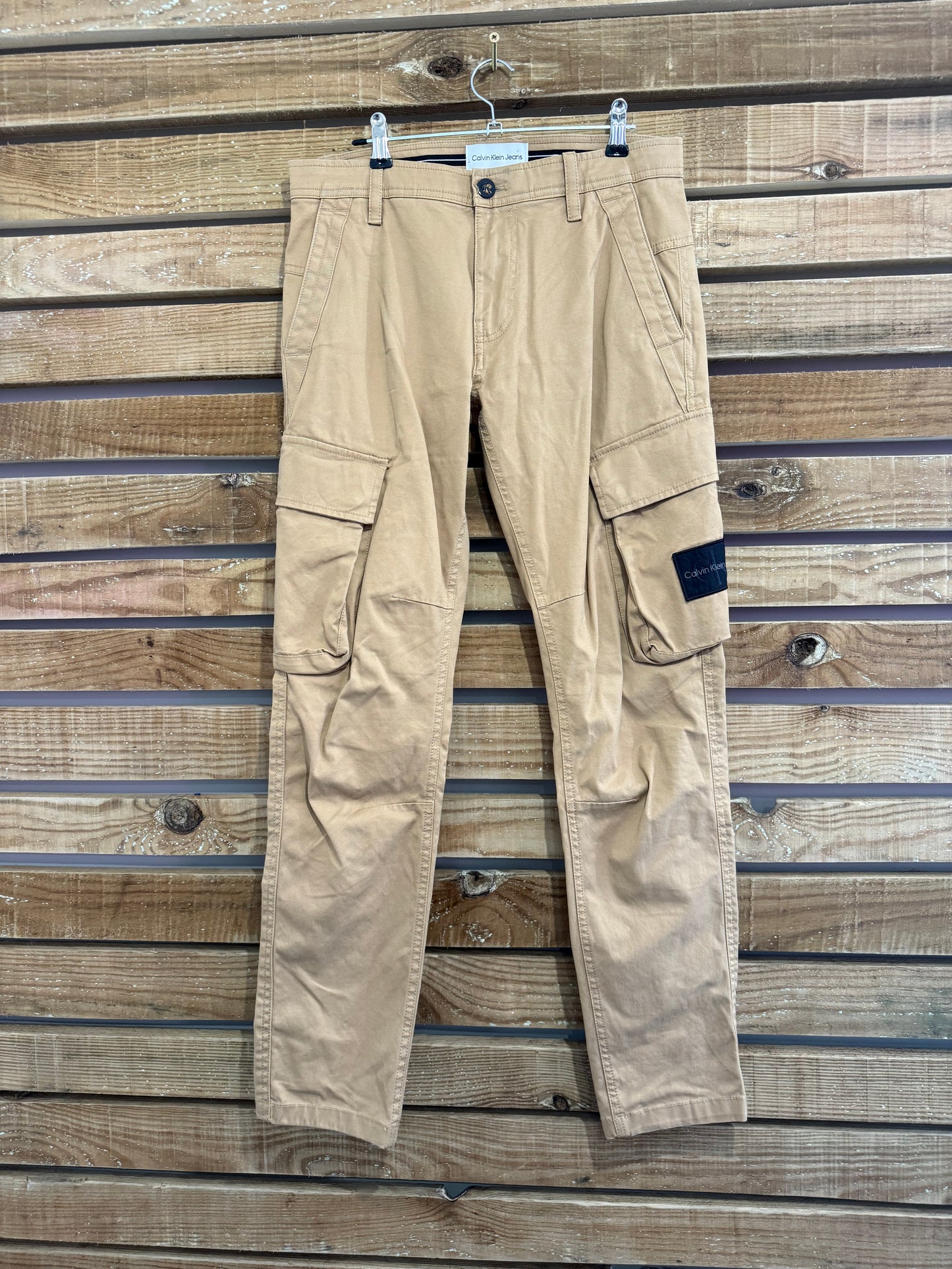 Calvin Klein cargo jeans pants/ trousers. Beige. 31” waist, 31” leg.