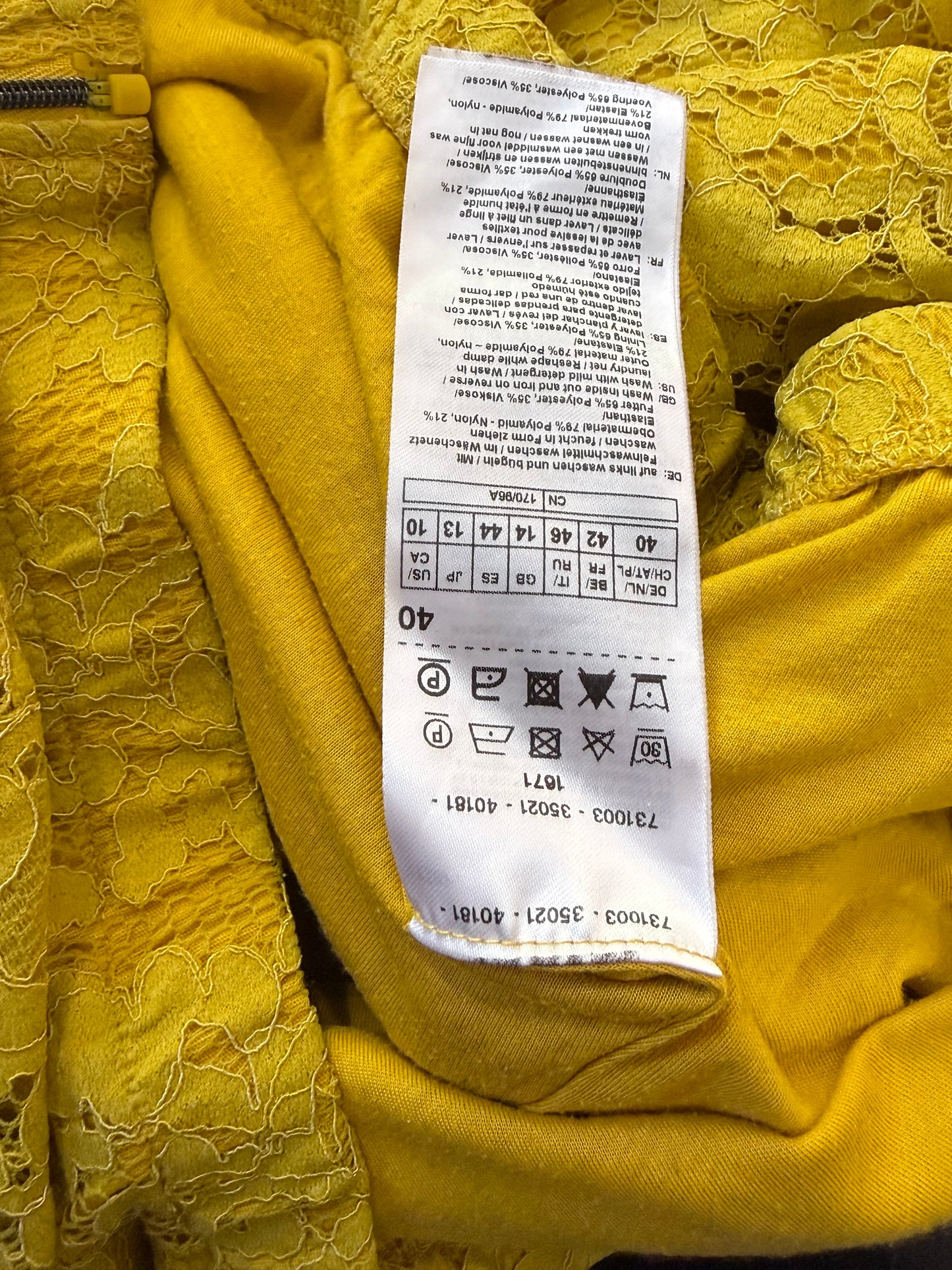 Gerry Weber lace zip up jacket/ top. Free sizing. Mustard.