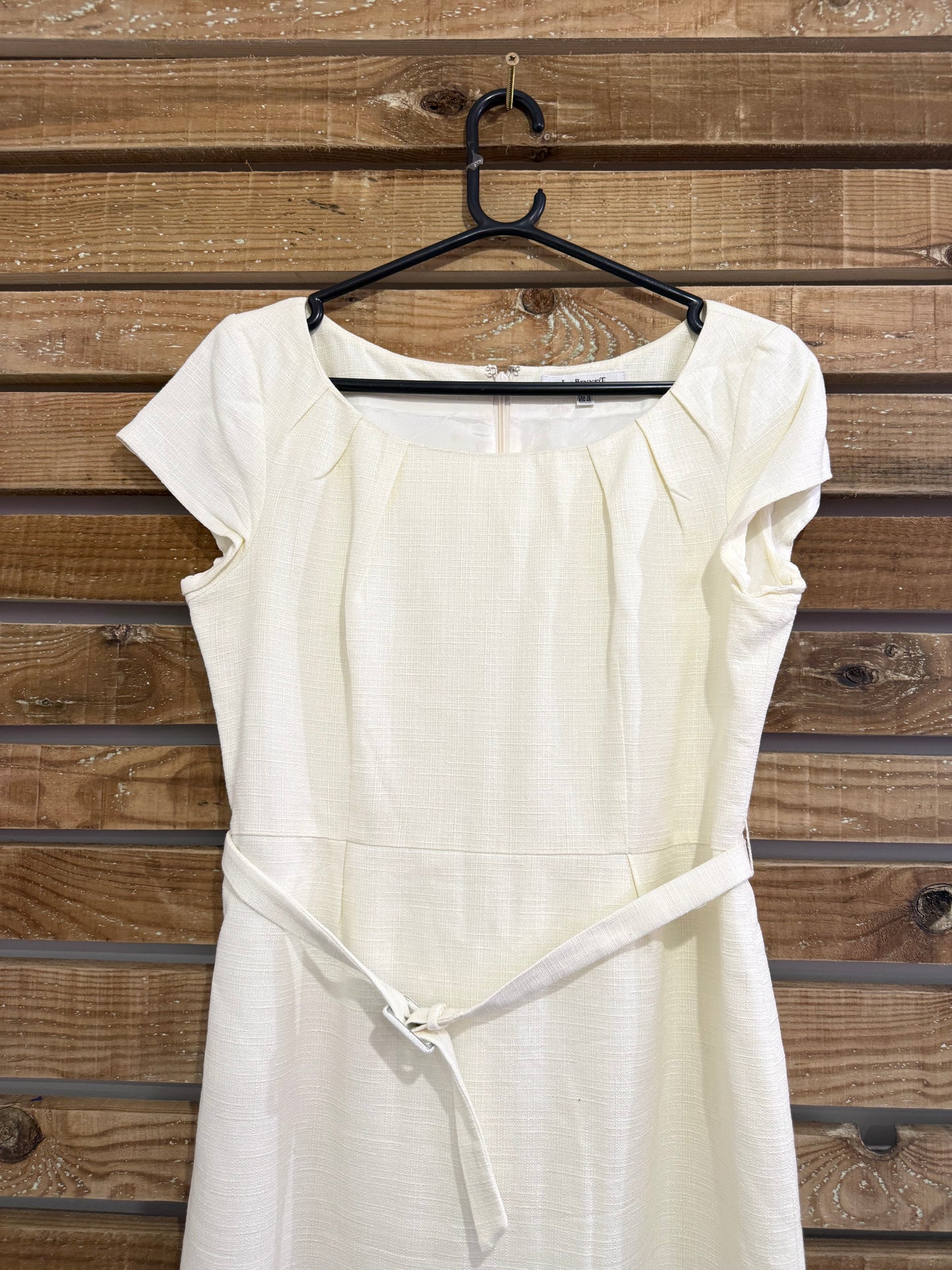L.K Bennett linen shift dress with belt. Evening/ summer/ office/ wedding. Size 14
