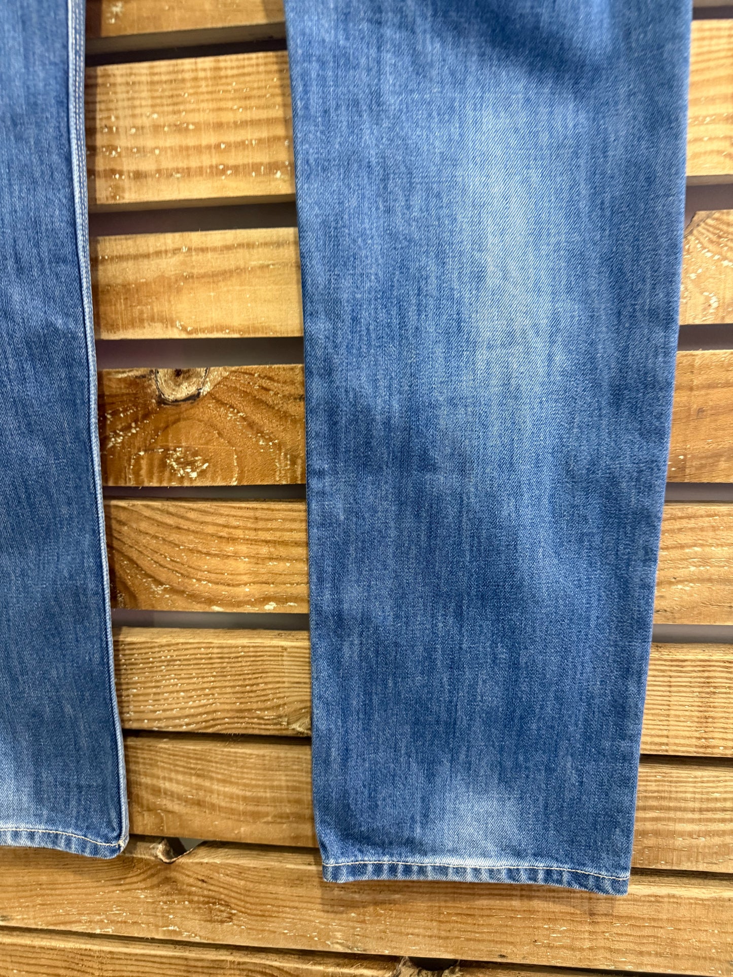 Vintage Y2K Diesel Jeans. Blue. 35” waist” 33” leg.
