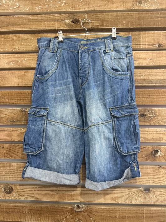 Vintage Y2K denim jorts/ shorts. Grunge/ Skate. 33” waist.