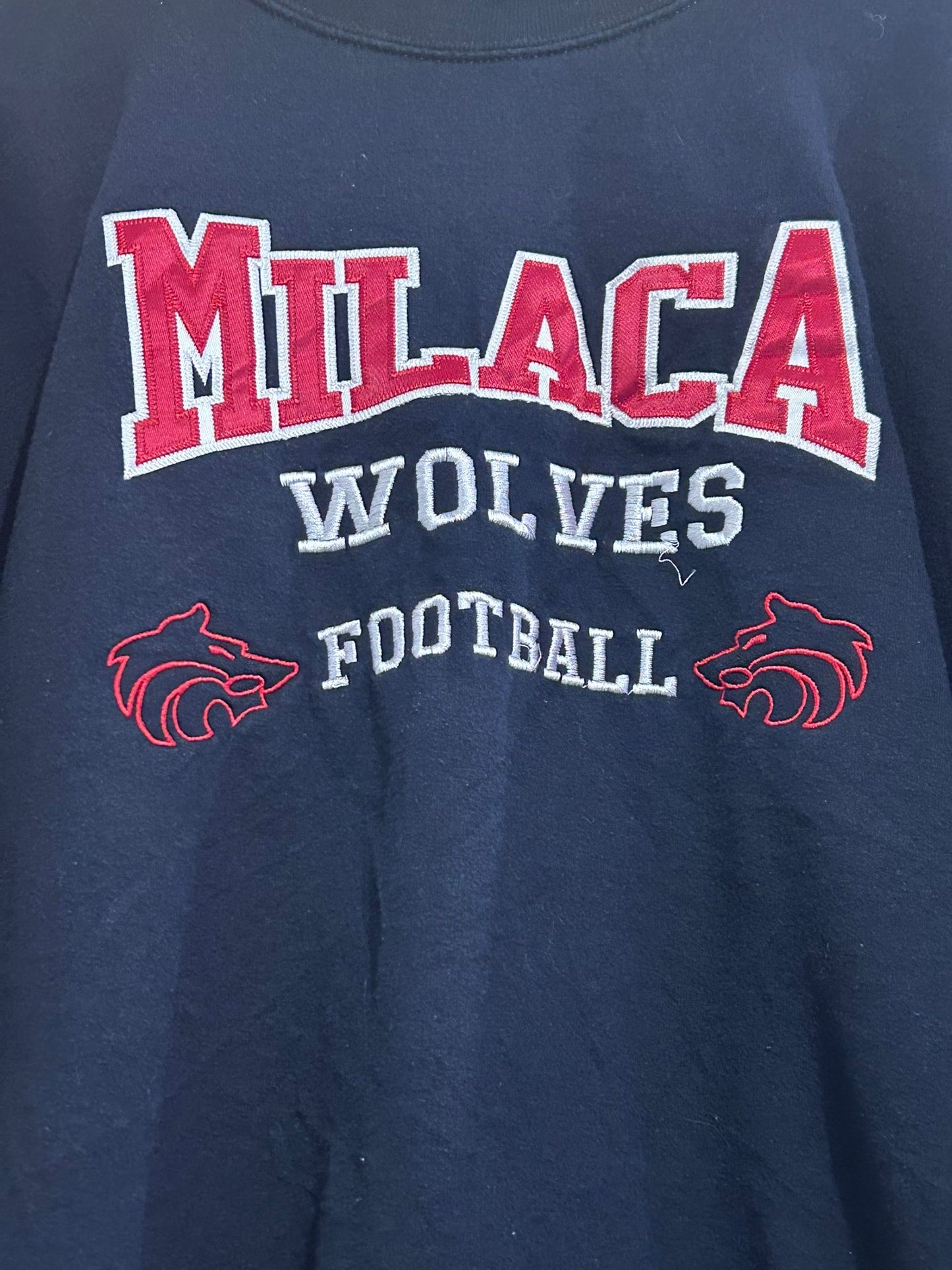 Vintage Y2K Milaca Wolves football embroidered sweater/sweatshirt. USA. Black. Size XXL