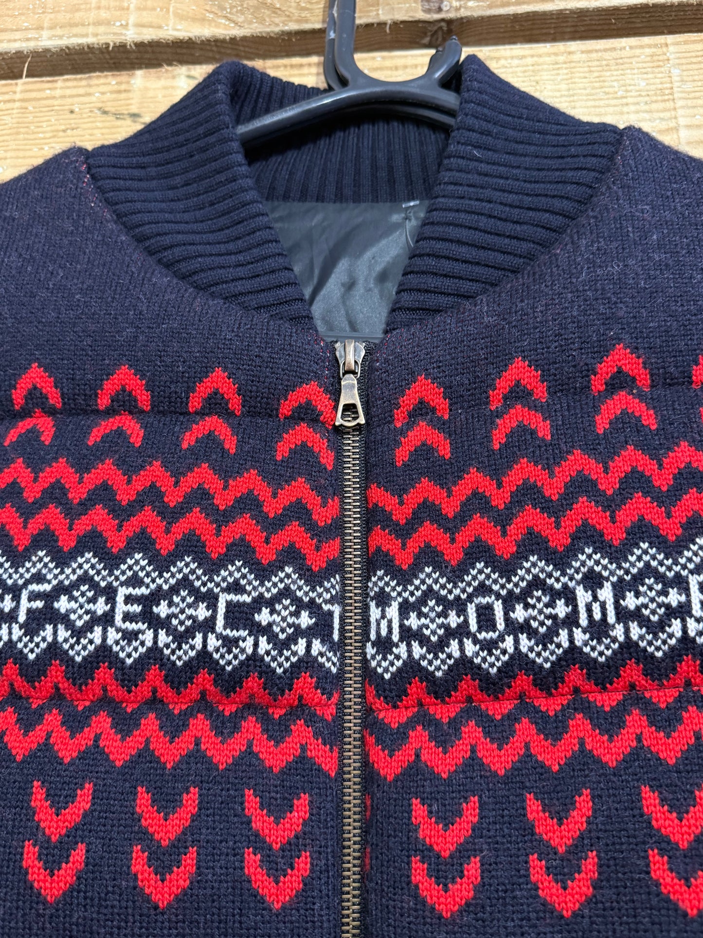 Perfect Moment knitted fairisle puffer jacket. Ski/ snow. Size Large.