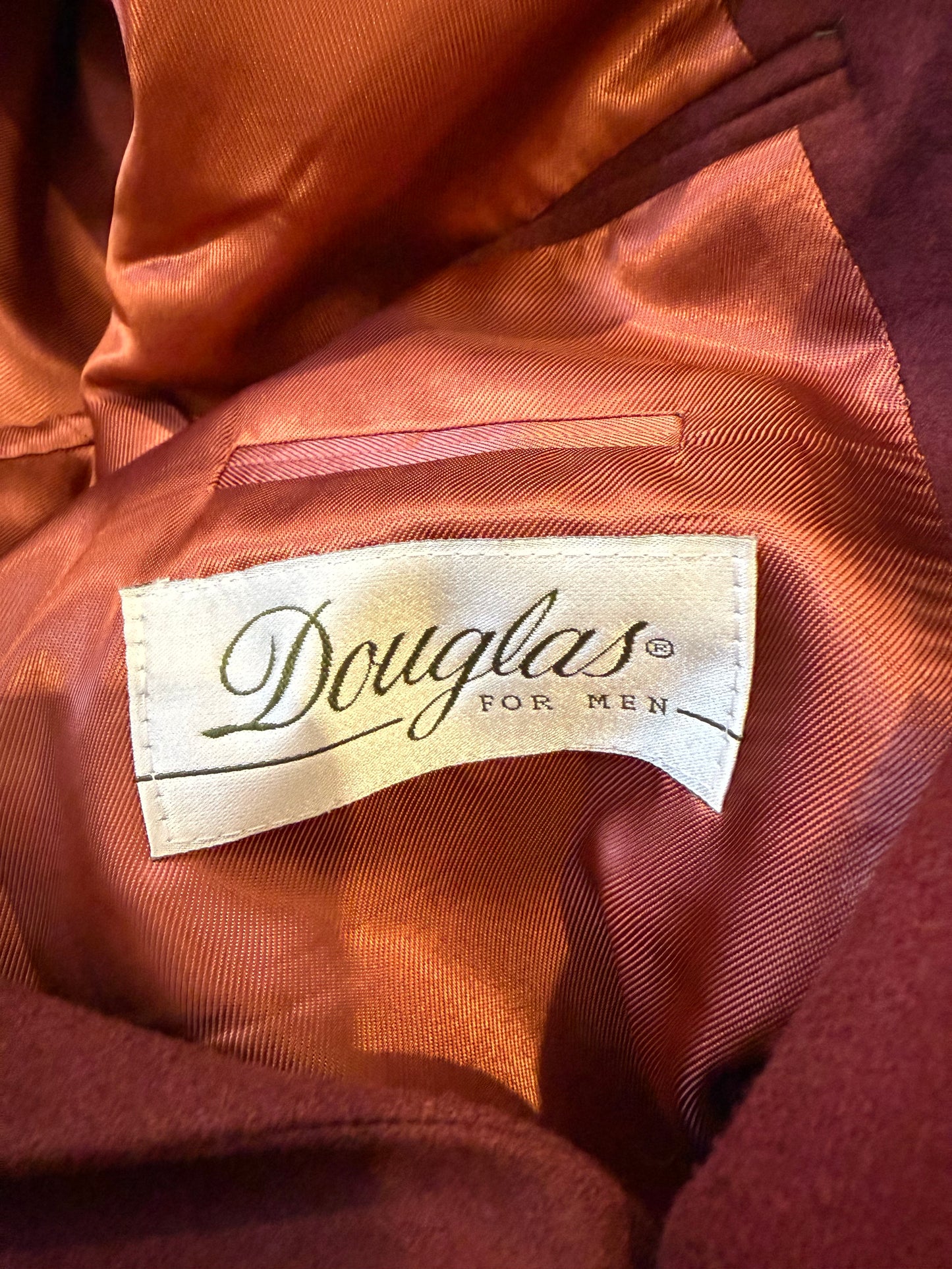 Vintage 80s Douglas Wool & Cashmere blazer/ suit jacket. Size 46” chest, Large. Burgundy.