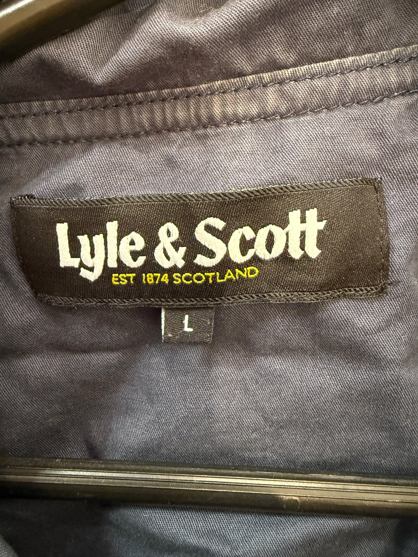 Vintage Y2K Lyle & Scott hooded parka jacket. Navy blue. Size large.