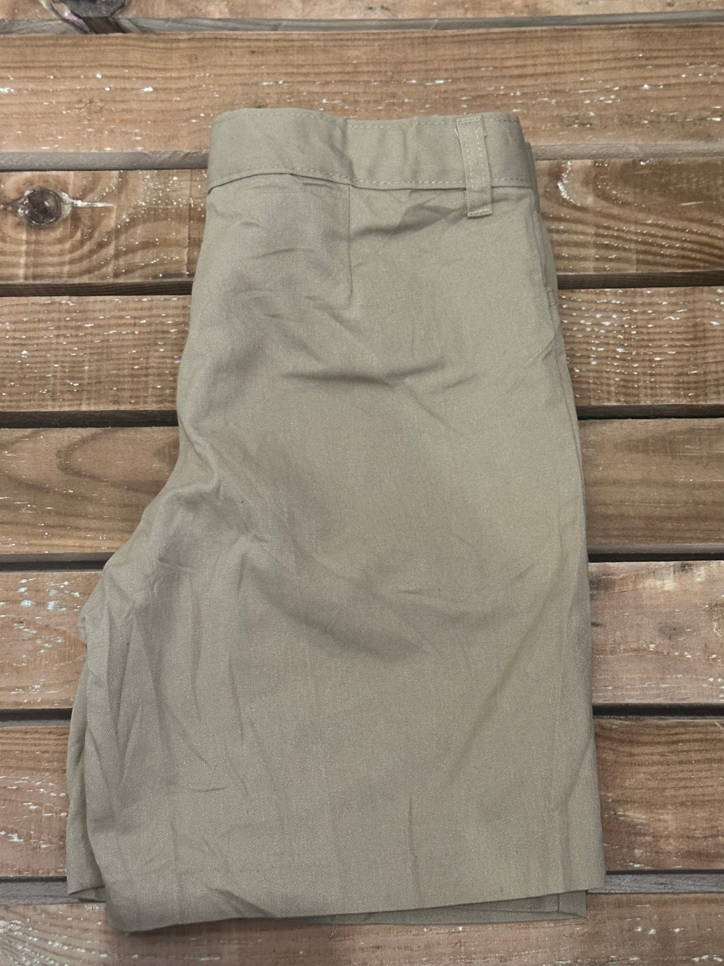 Vintage 90s Dickies beige shorts. Workwear. 30” waist