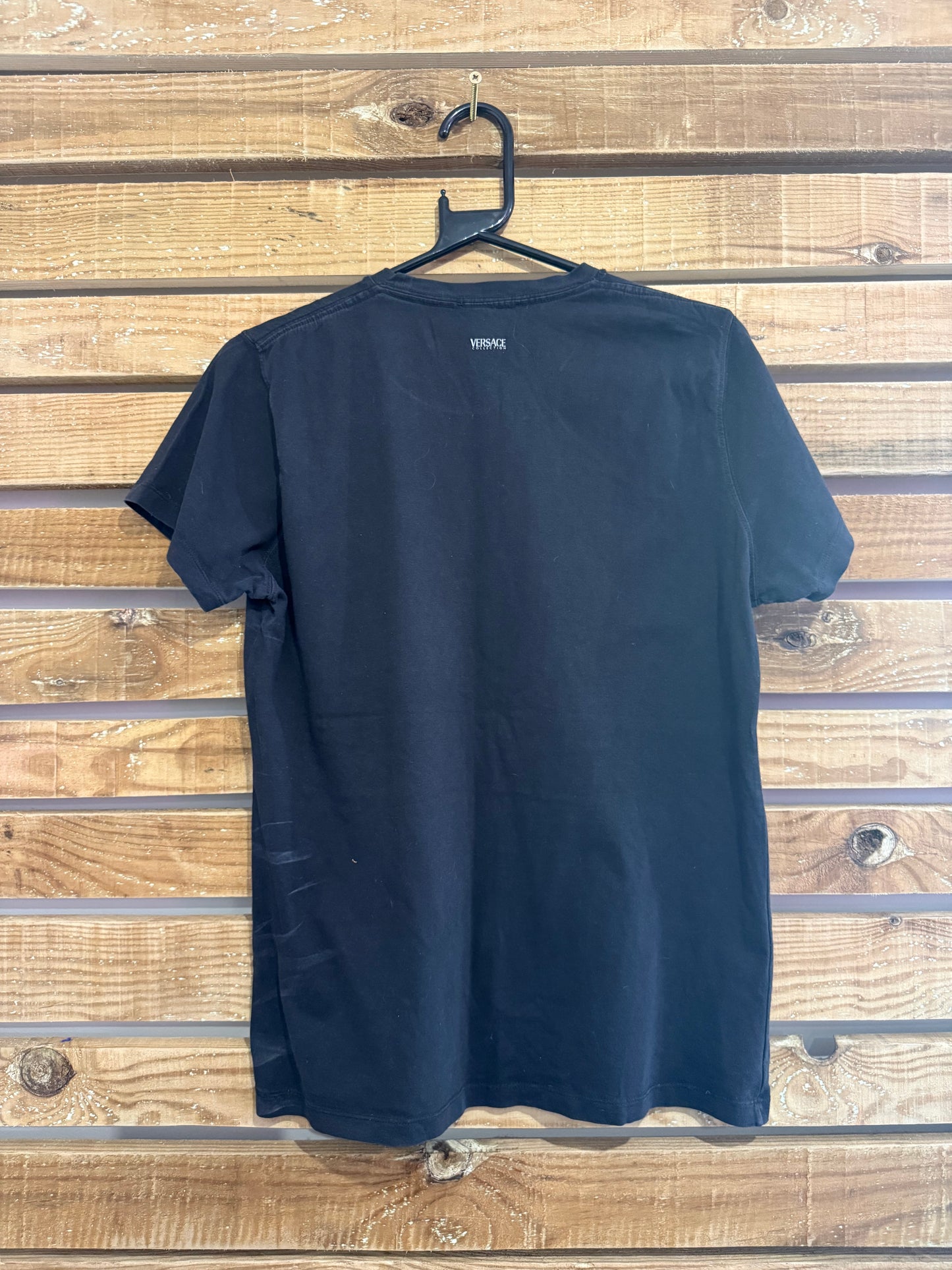 Vintage 90s RARE Versace in L’uemo cenza cravatta motif T-shirt. Size Medium. Rave