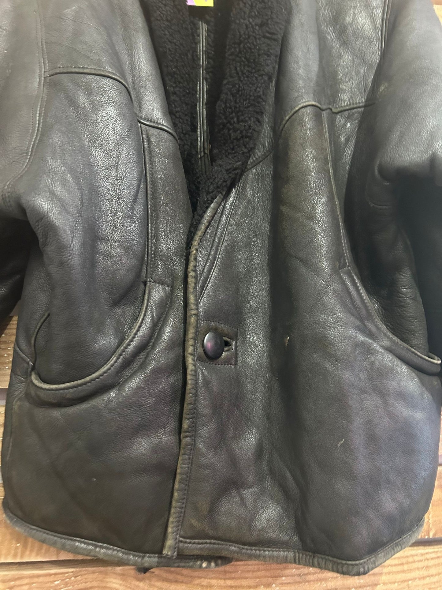 Vintage 90s shearling leather jacket. Black sheepskin. Size Medium.