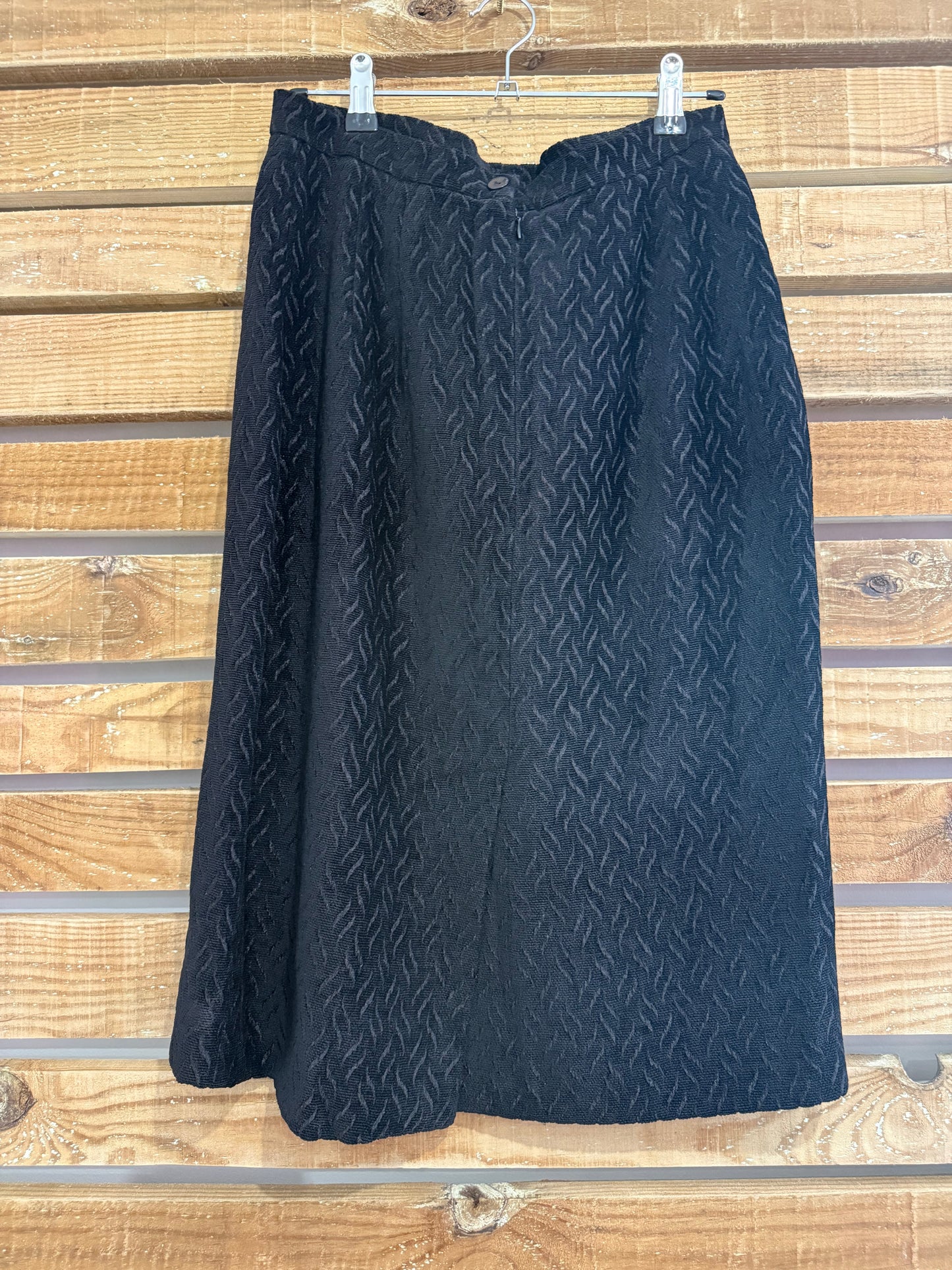 Vintage 80s Jaeger textured velour skirt. Waist 28” size UK8