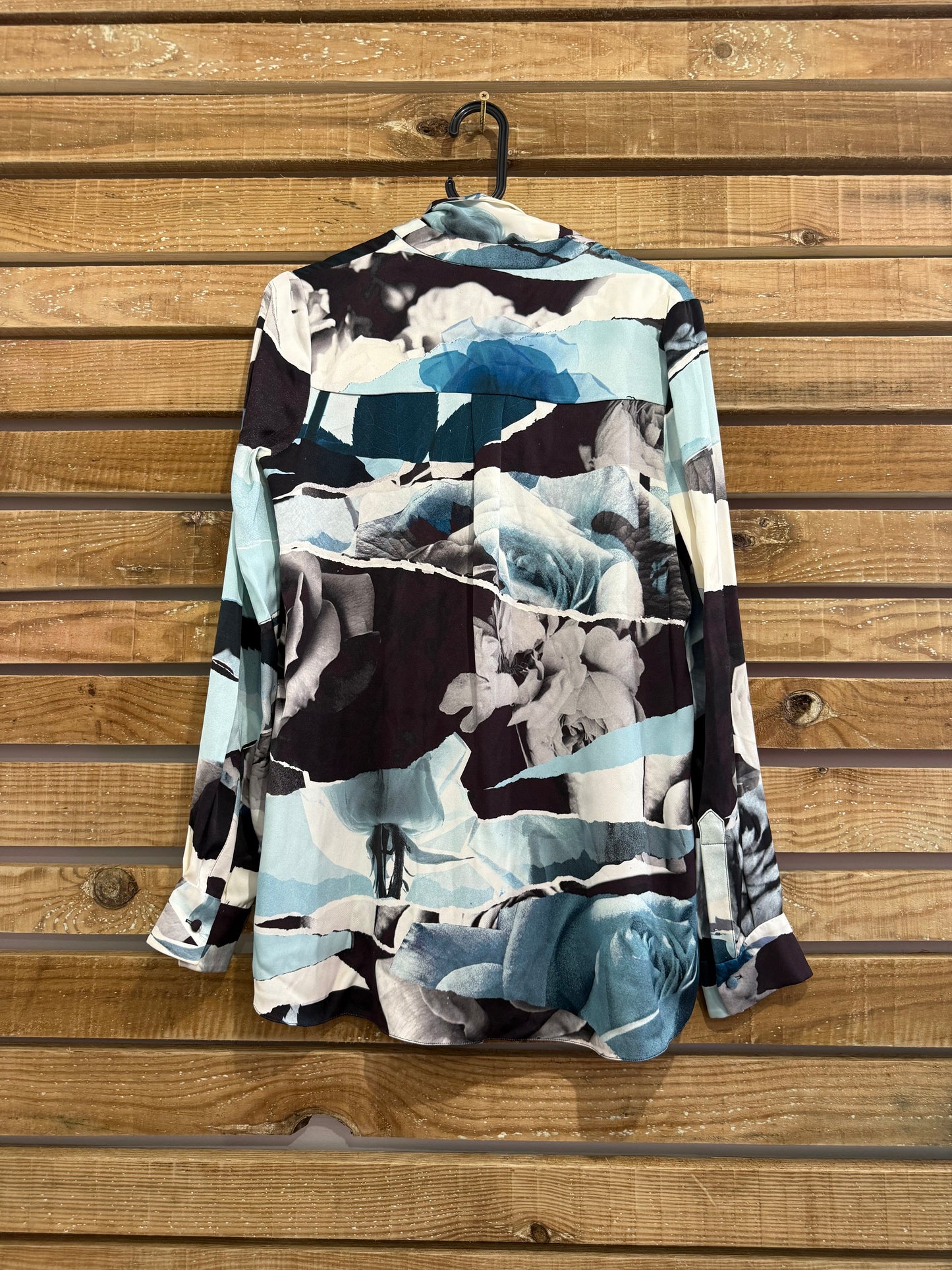 Alexander McQueen floral blouse with neck tie. Pussy bow. Size 38