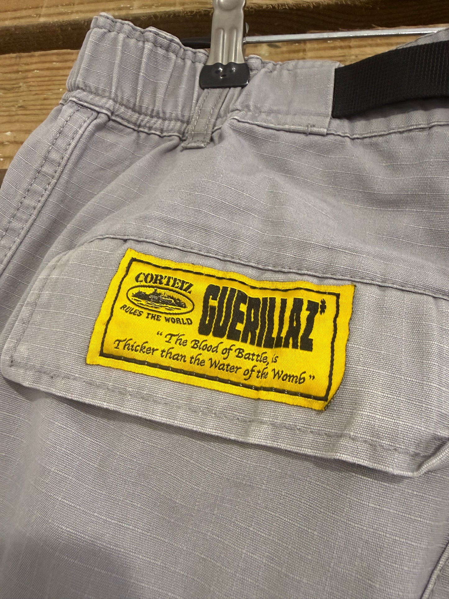 Corteiz Guerillaz cargo jeans pants/ trousers. Stone. Small. 28-30” waist.