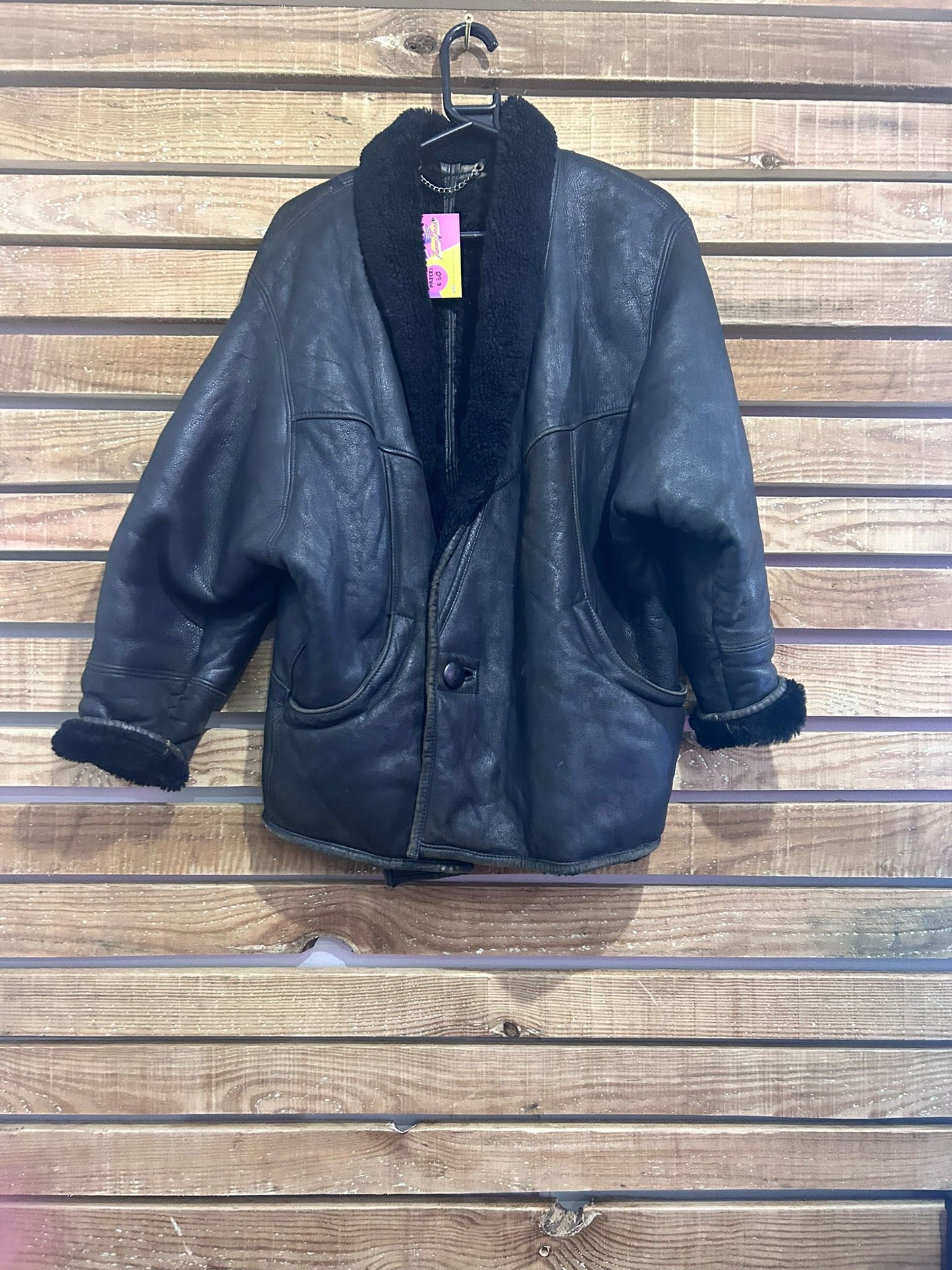 Vintage 90s shearling leather jacket. Black sheepskin. Size Medium.