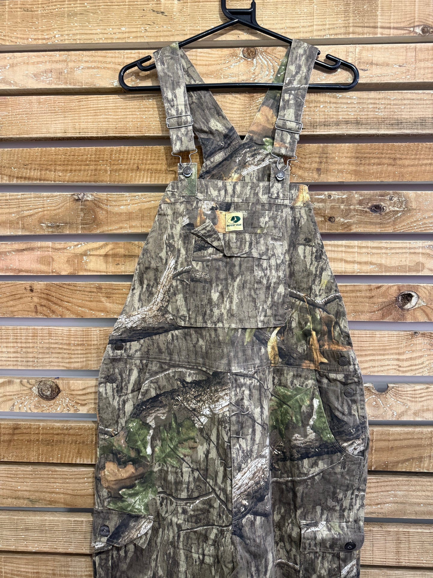 Mossy Oak Realtree Camo Bib overalls/ dungarees. Fishing/ hunting/ festival. Large. Deadstock
