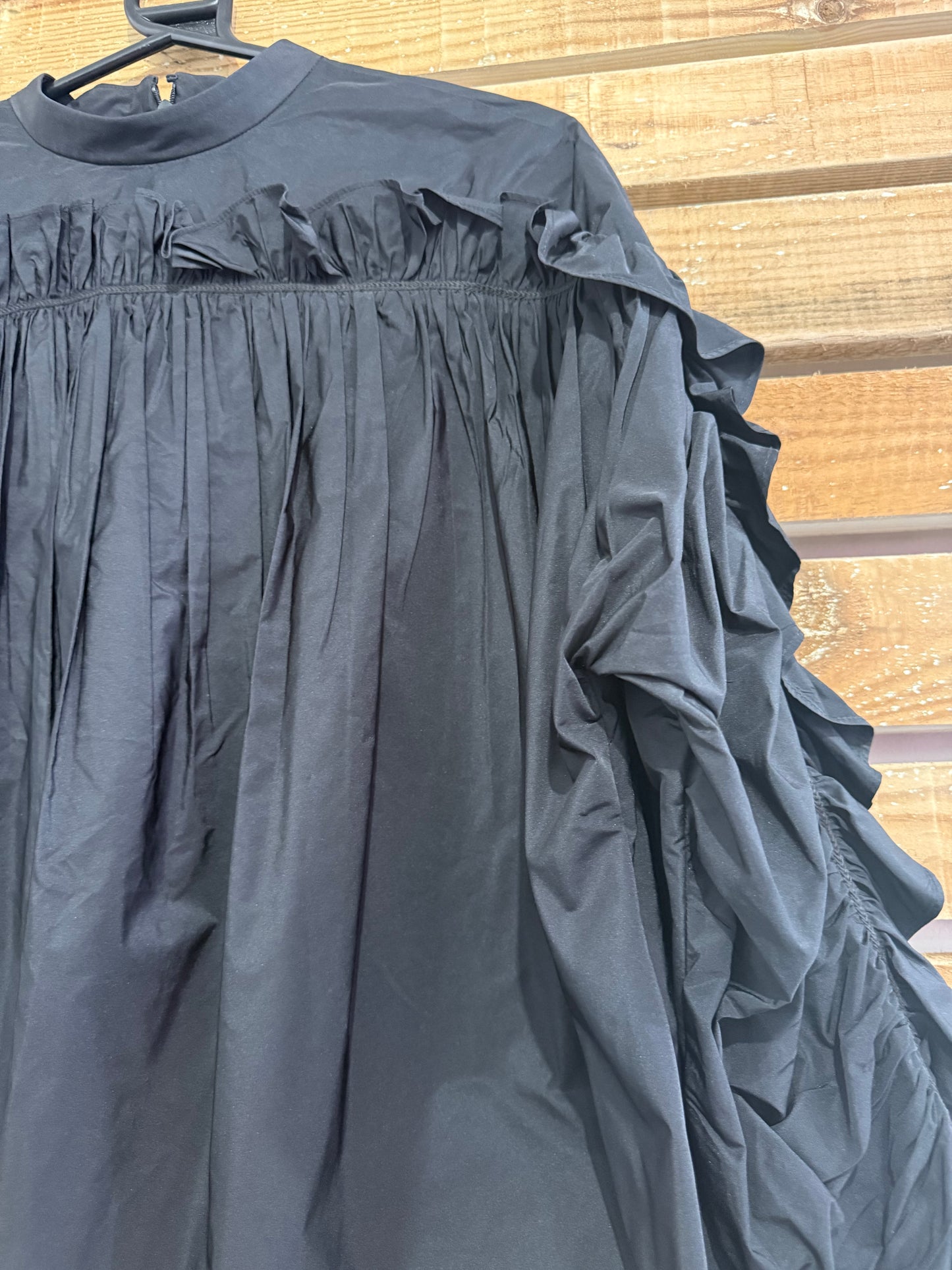 BNWT Jil Sander ruffled detail crewneck top/shirt. Size 32. Free sizing.
