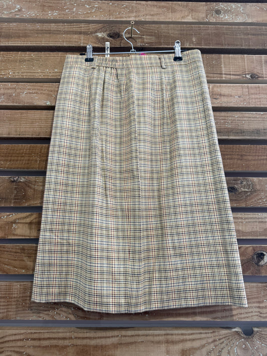 Vintage 80s, 40s style, Aquascutum checked print skirt. Summer. Size 8.