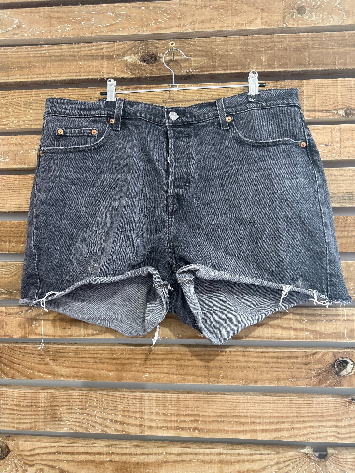 Levi’s 501 Cut Off Denim Shorts. Size UK16. 38” waist.