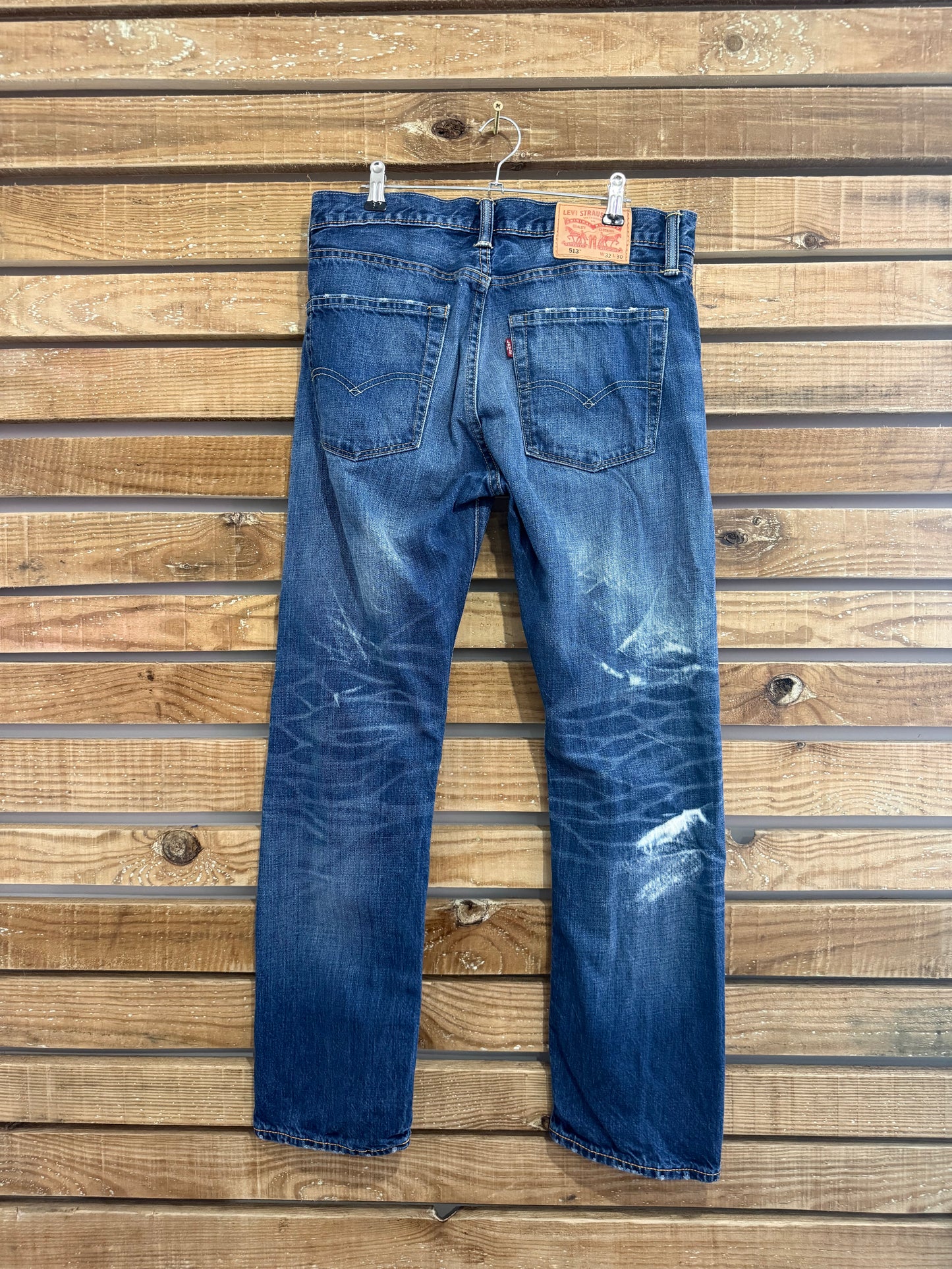 Vintage Y2K Levi’s 513 Blue Jeans. Distressed. Waist 32” leg 30”