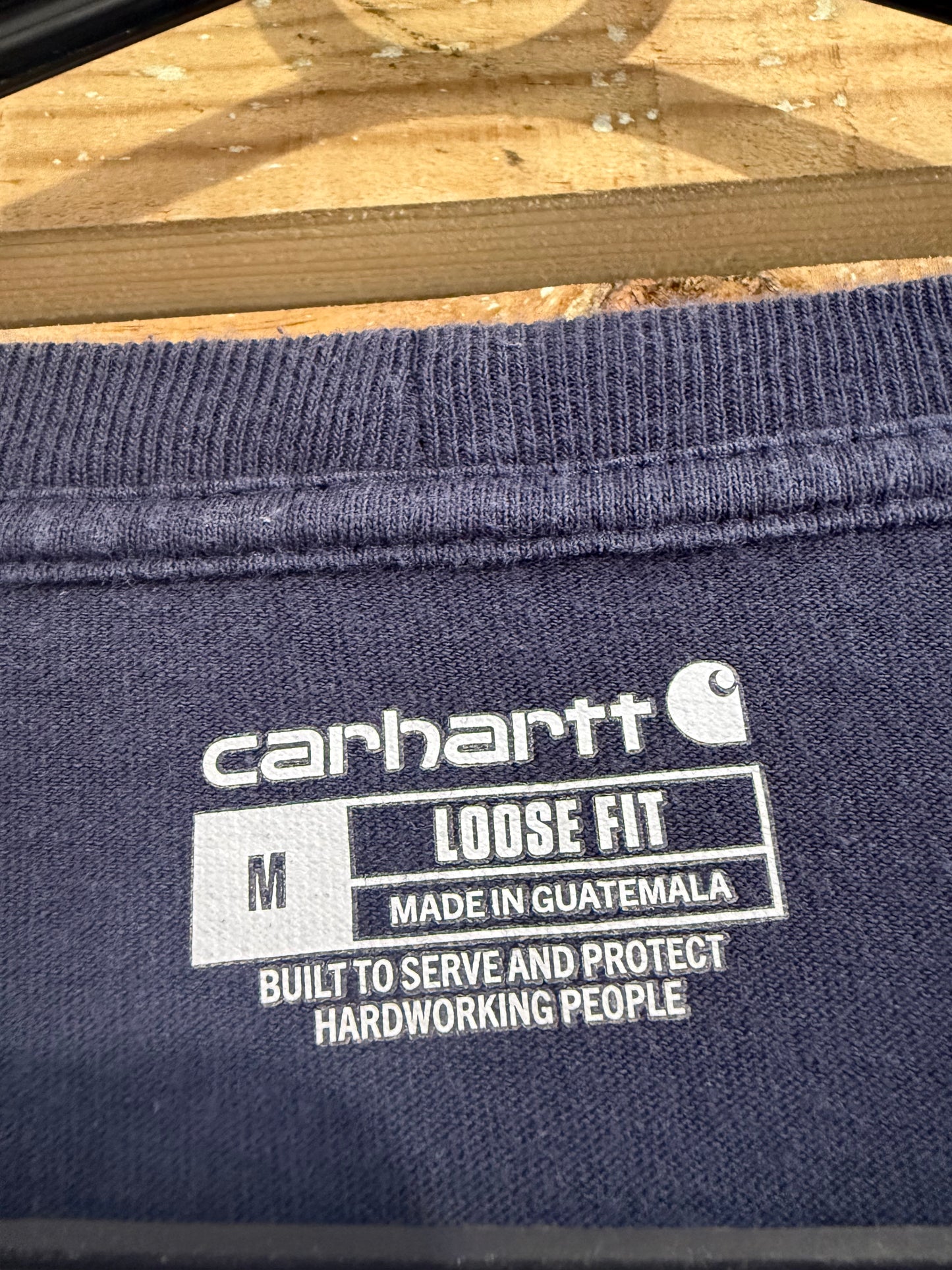 Carhartt long sleeved t-shirt. Spell-out. Navy blue. Workwear/ cowboy/ USA. Size Medium.