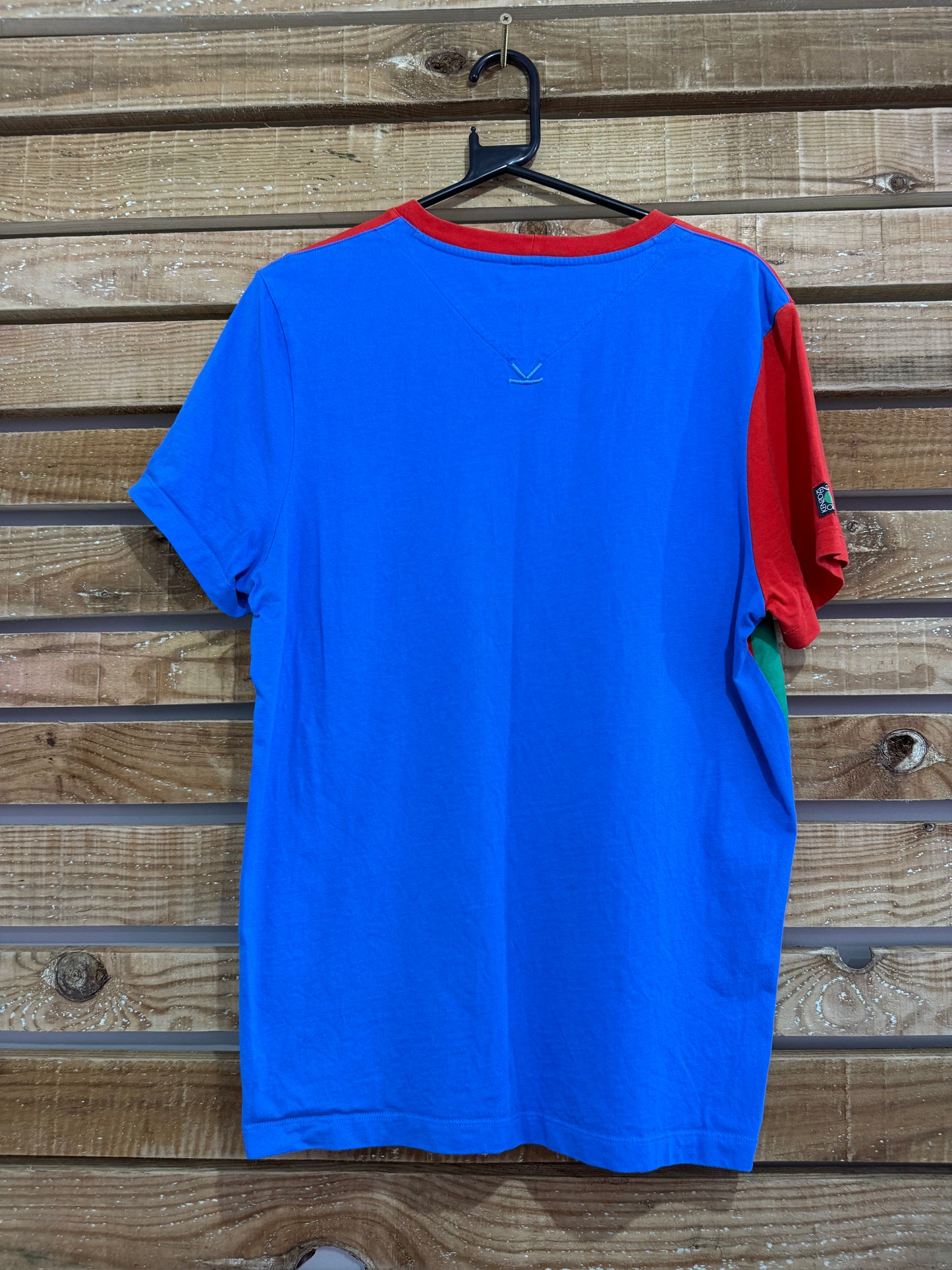 Vintage Y2K Kenzo motif T-shirt. Size Small.