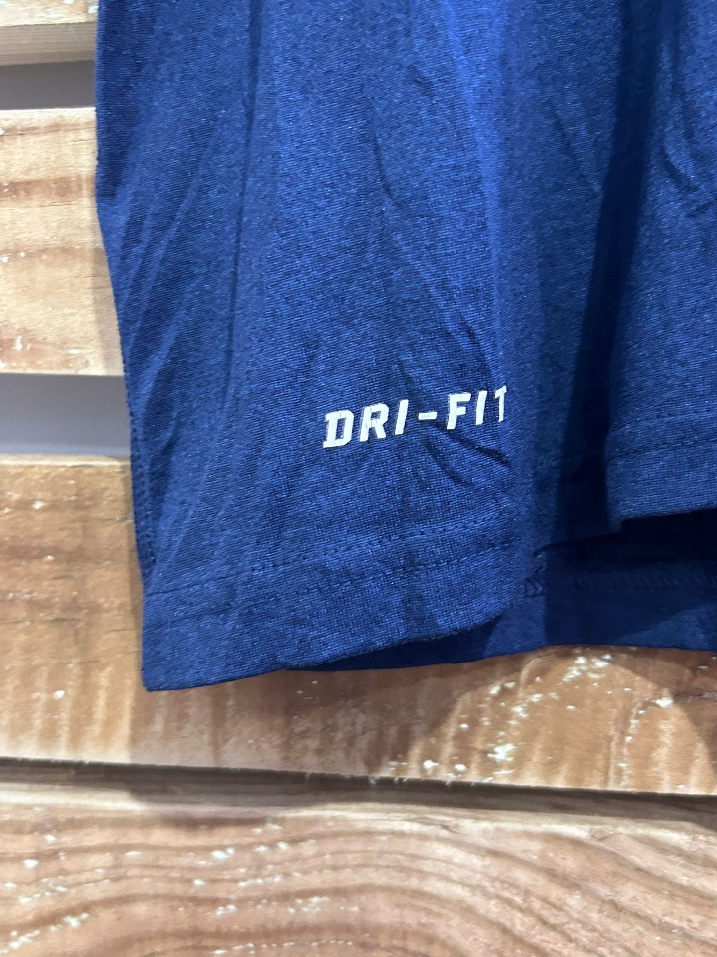 Vintage Y2K Nike Yankees MLB USA American t-shirt. Size medium