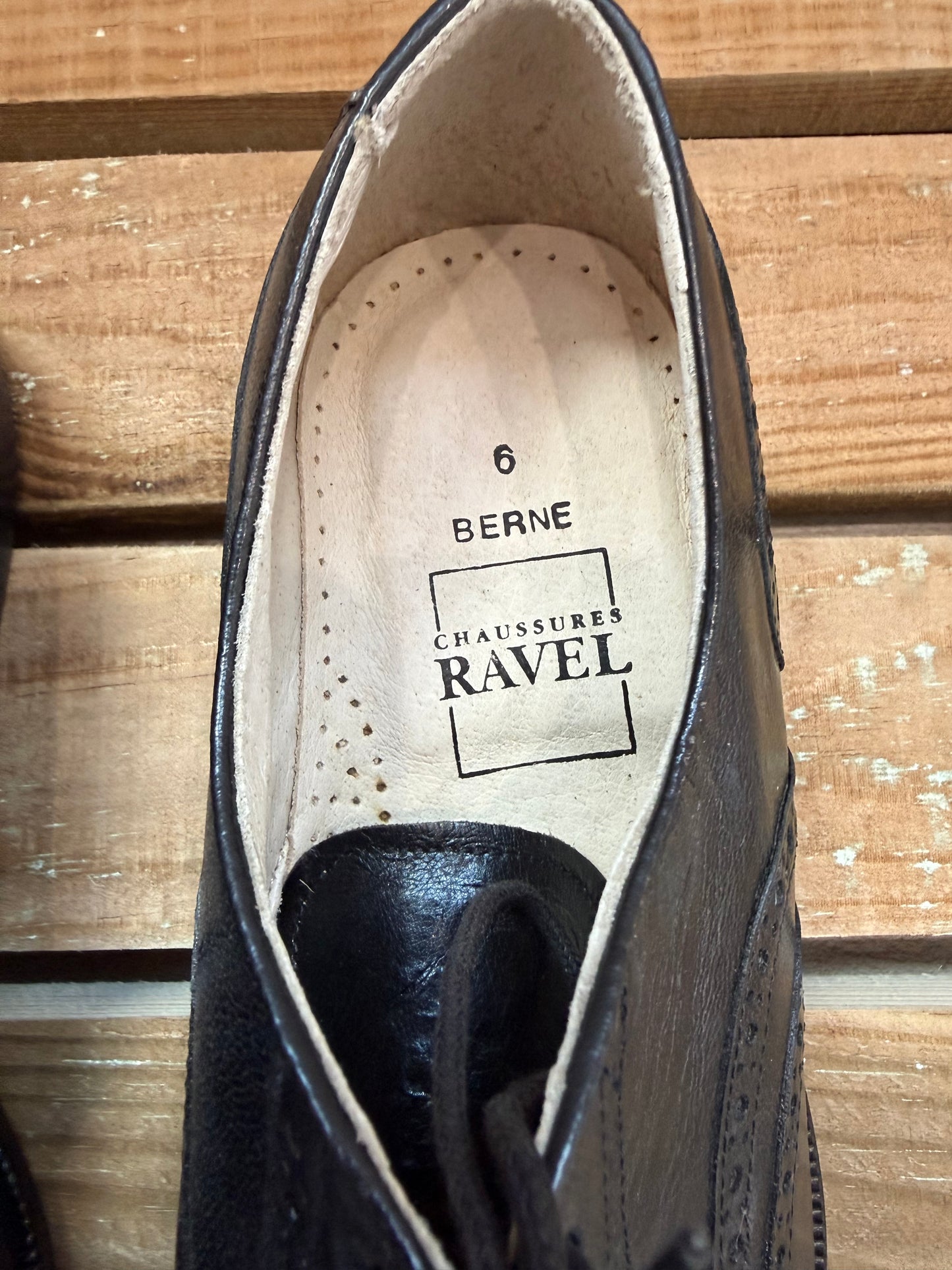 Ravel brogue leather shoes. Brand new. Black. Size UK6 EU39.