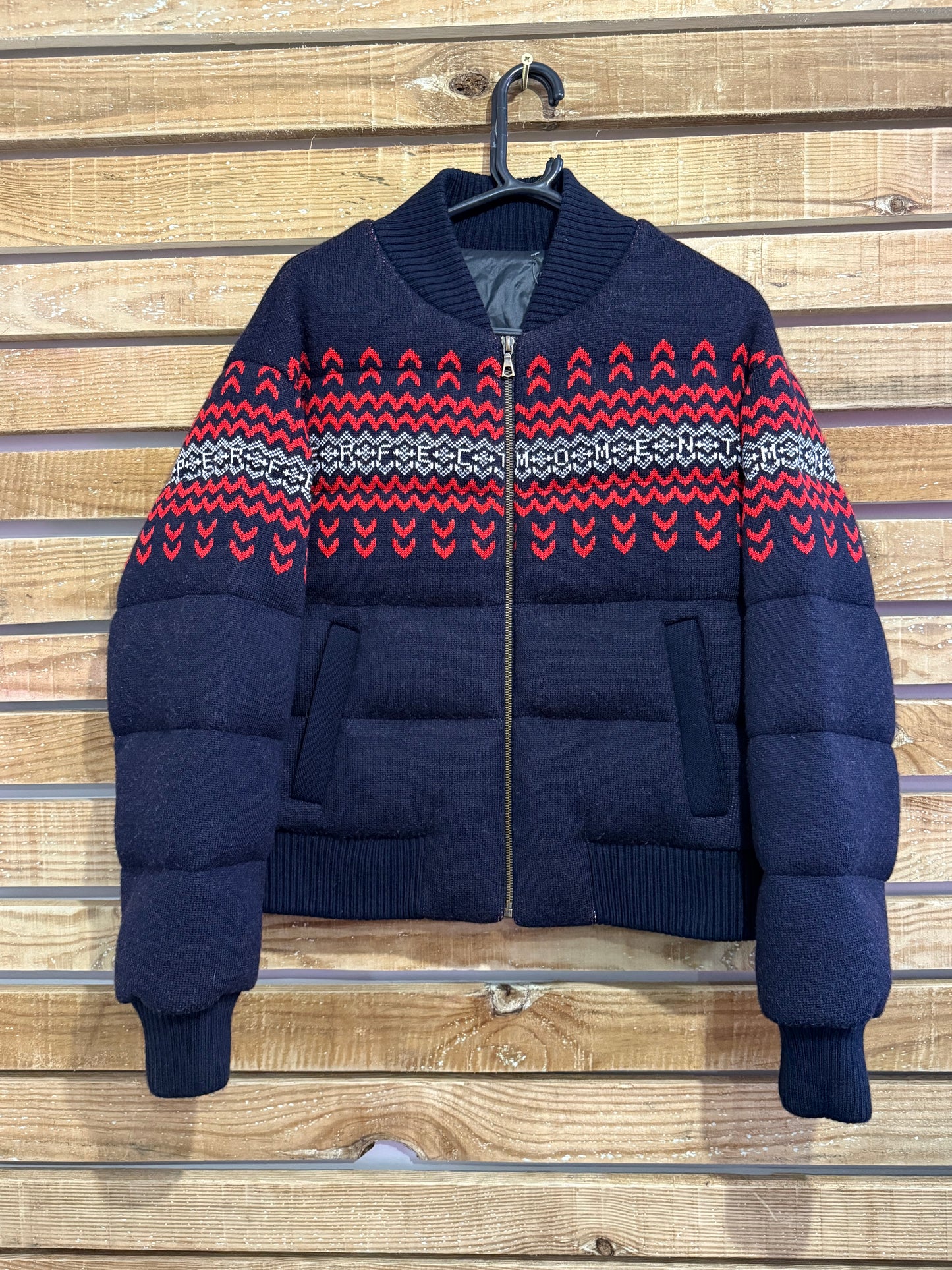 Perfect Moment knitted fairisle puffer jacket. Ski/ snow. Size Large.