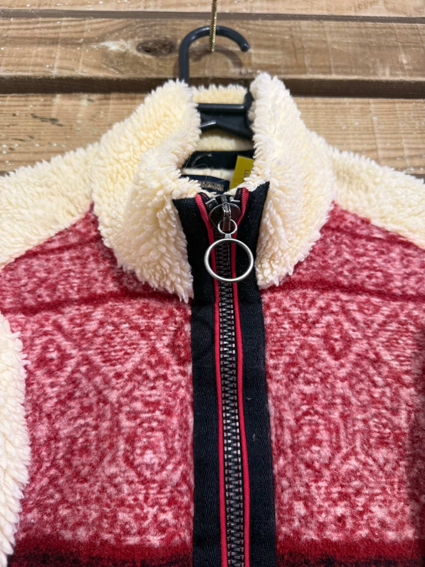 Vintage Y2K RARE Napapijri embroidered fleece Jacket. Size Small. Cream
