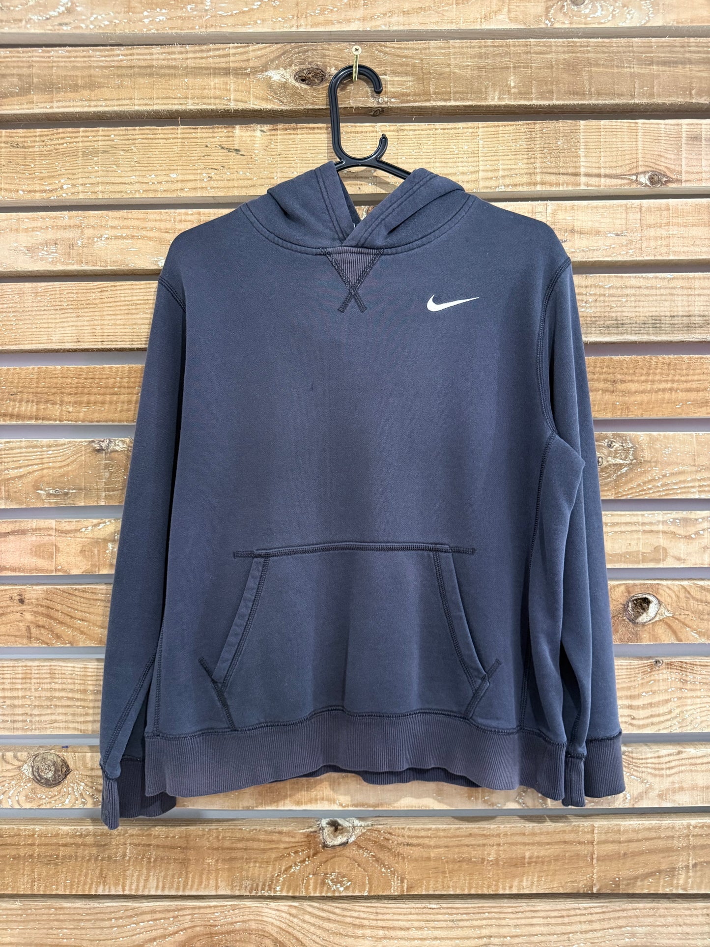 Vintage Y2K Nike hoodie/ hooded sweater. Black. Size XL.